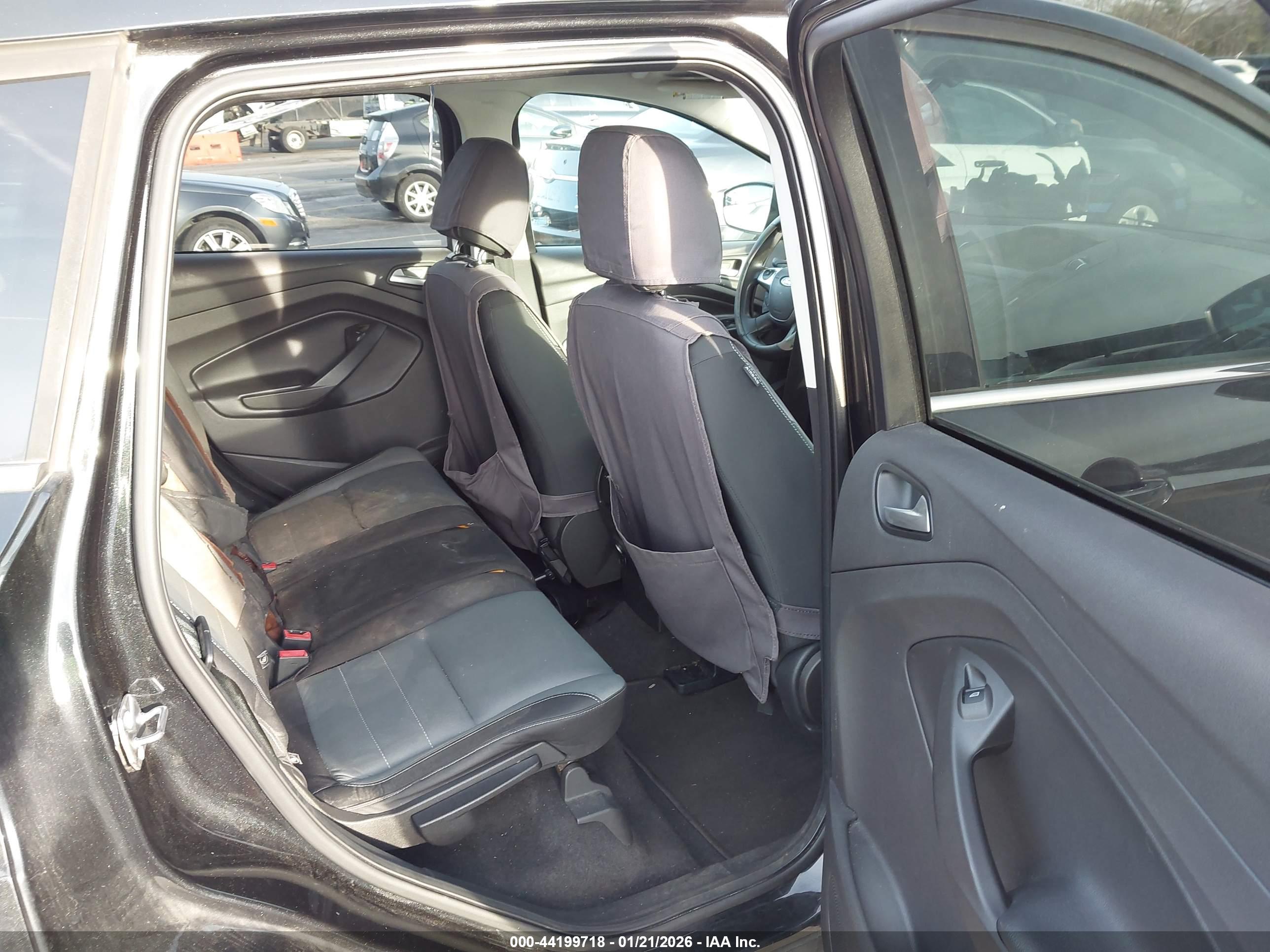 FORD ESCAPE image 8