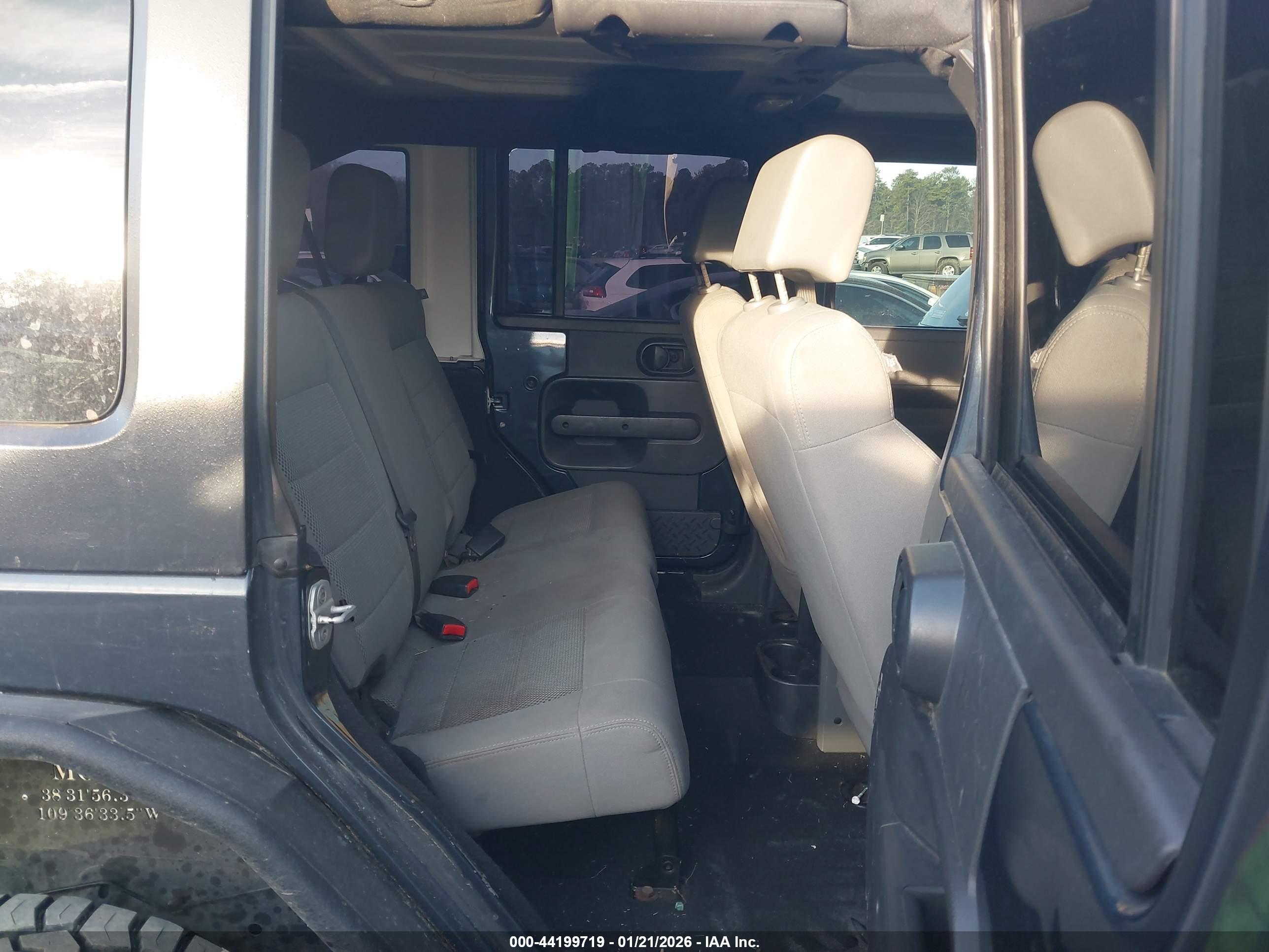 JEEP WRANGLER image 8