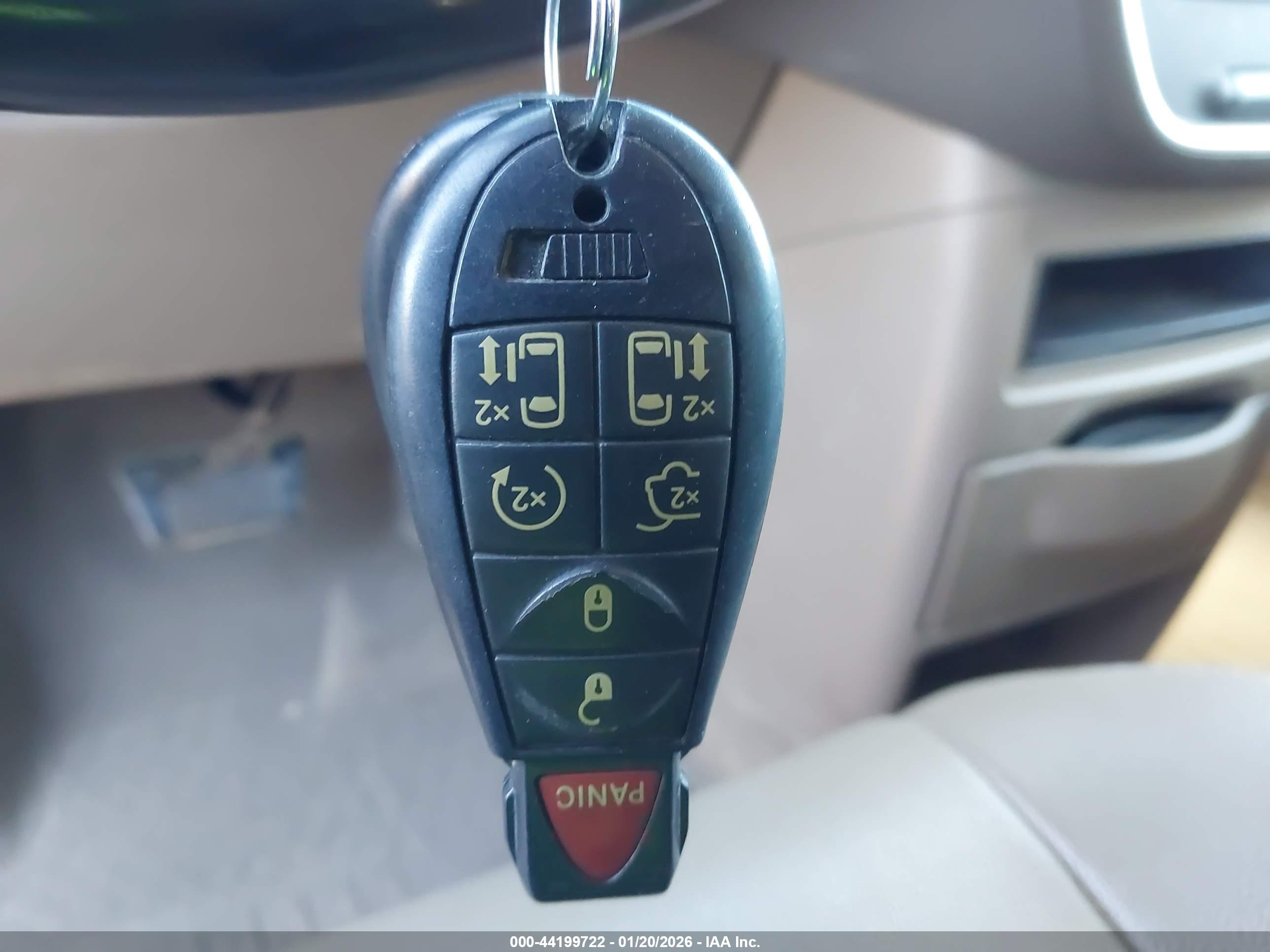 CHRYSLER TOWN image 11