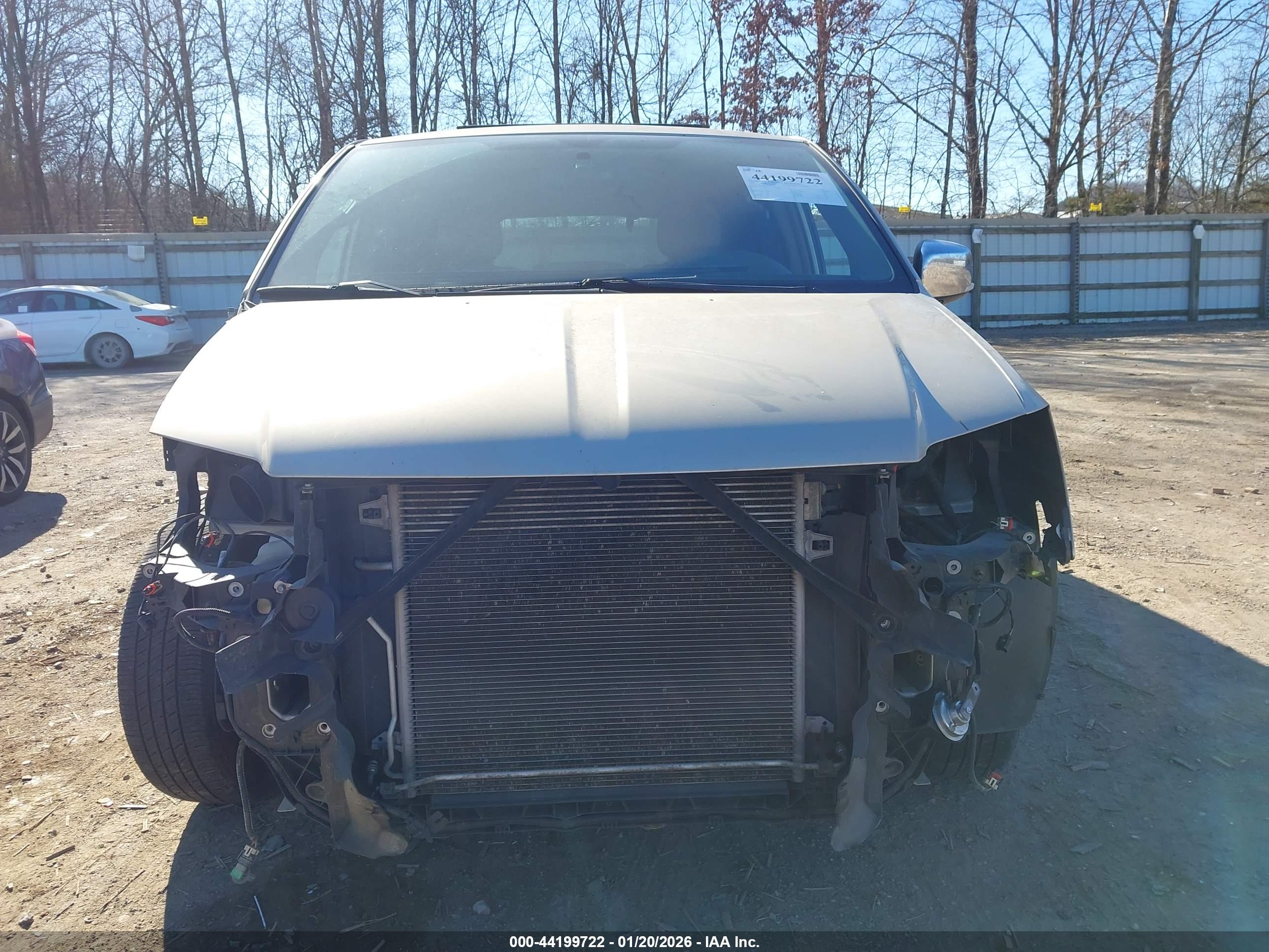 CHRYSLER TOWN image 6