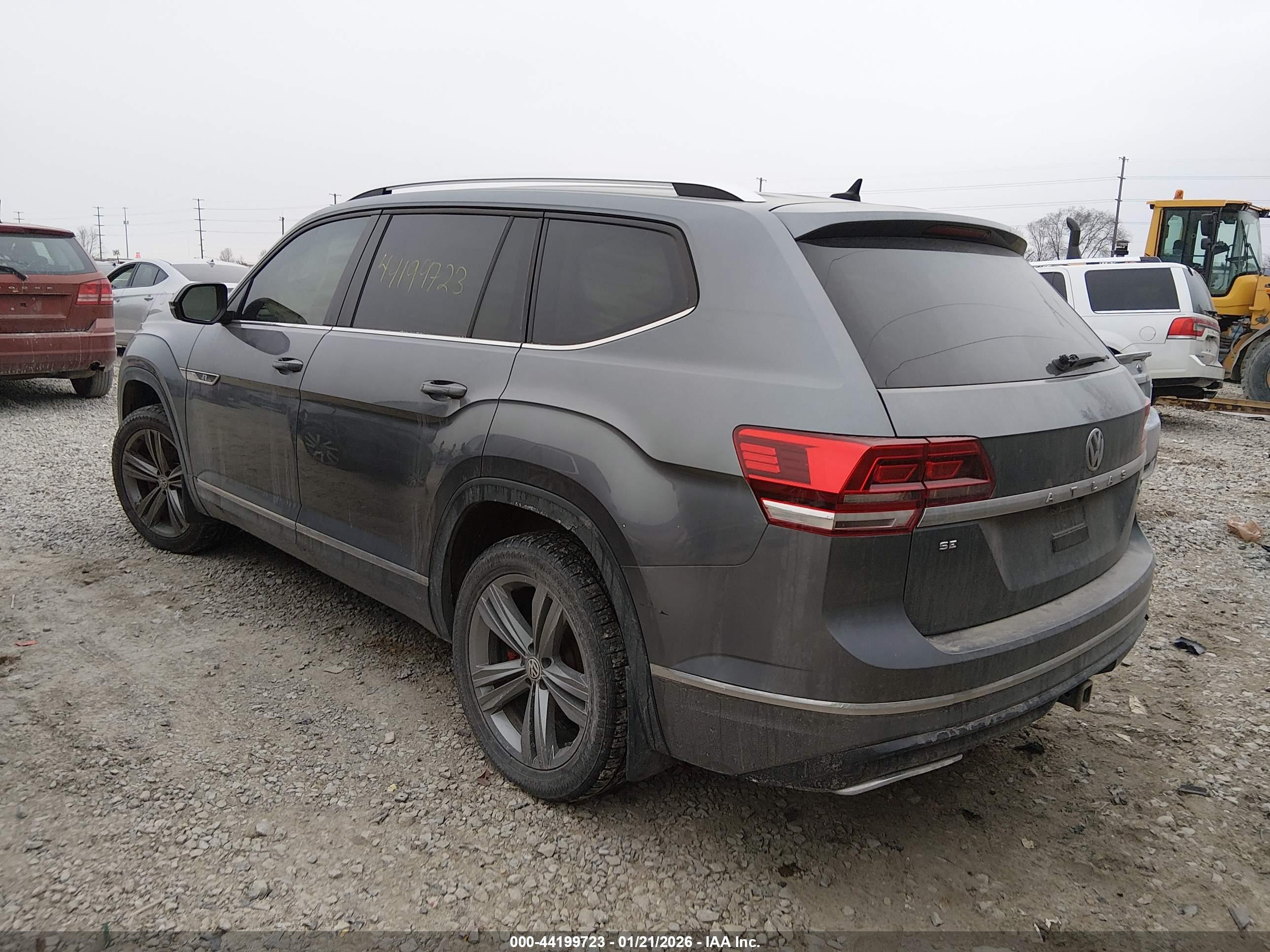 VOLKSWAGEN ATLAS image 3