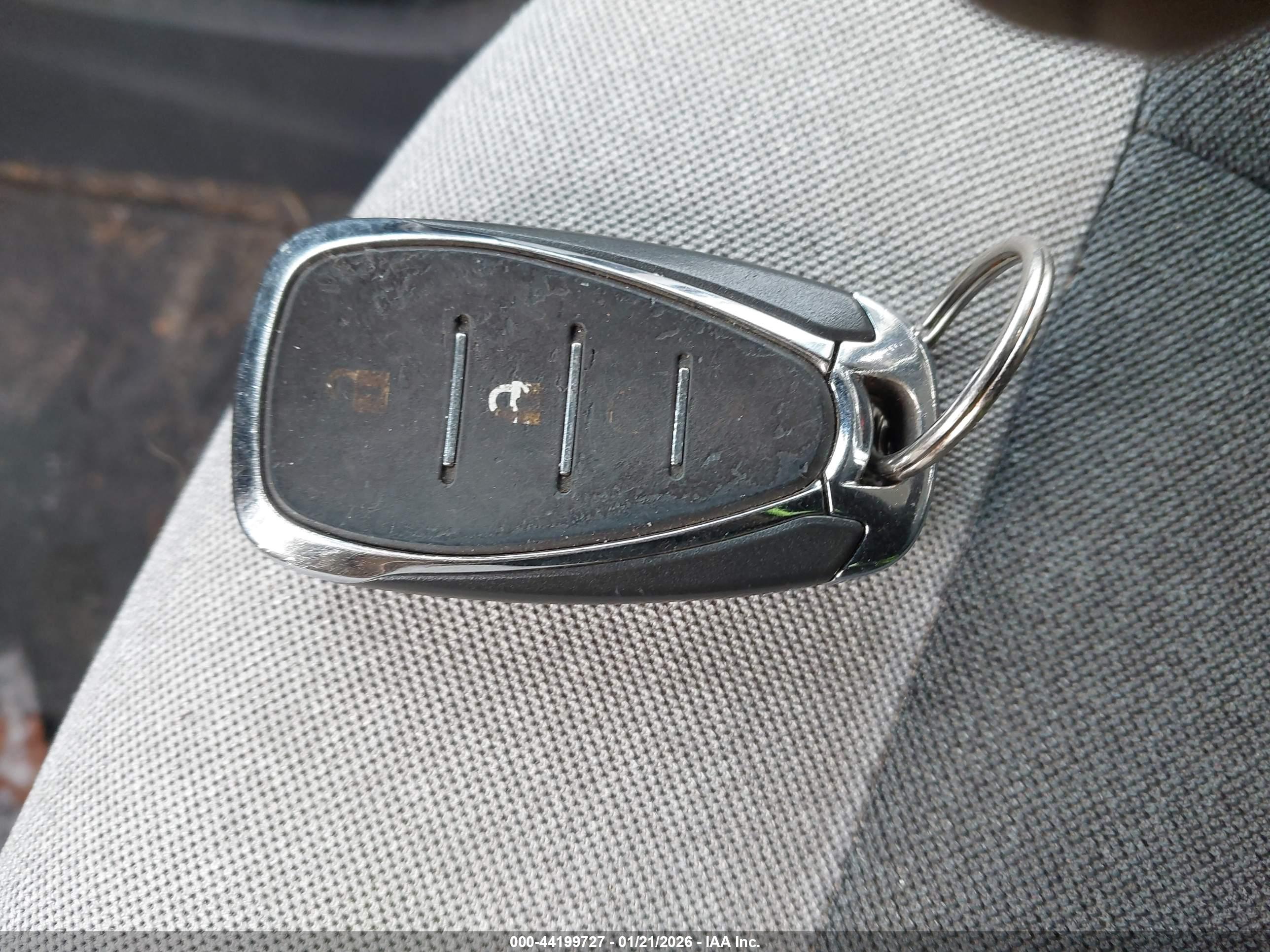 CHEVROLET BOLT image 11