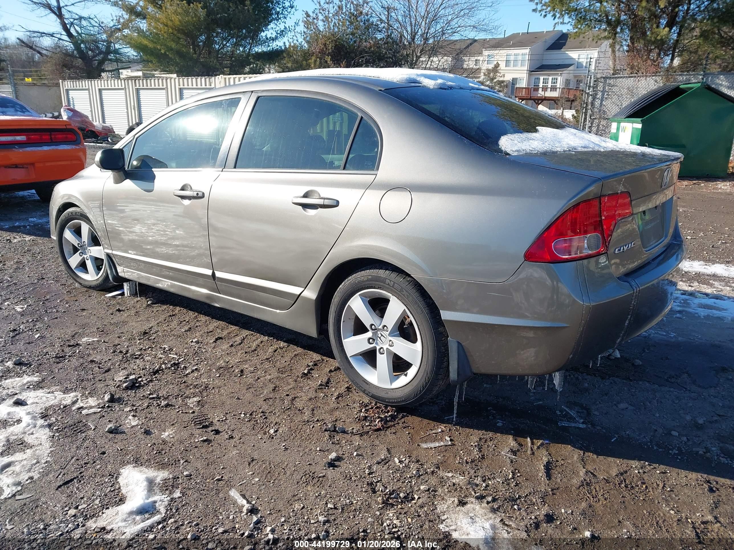 HONDA CIVIC image 3