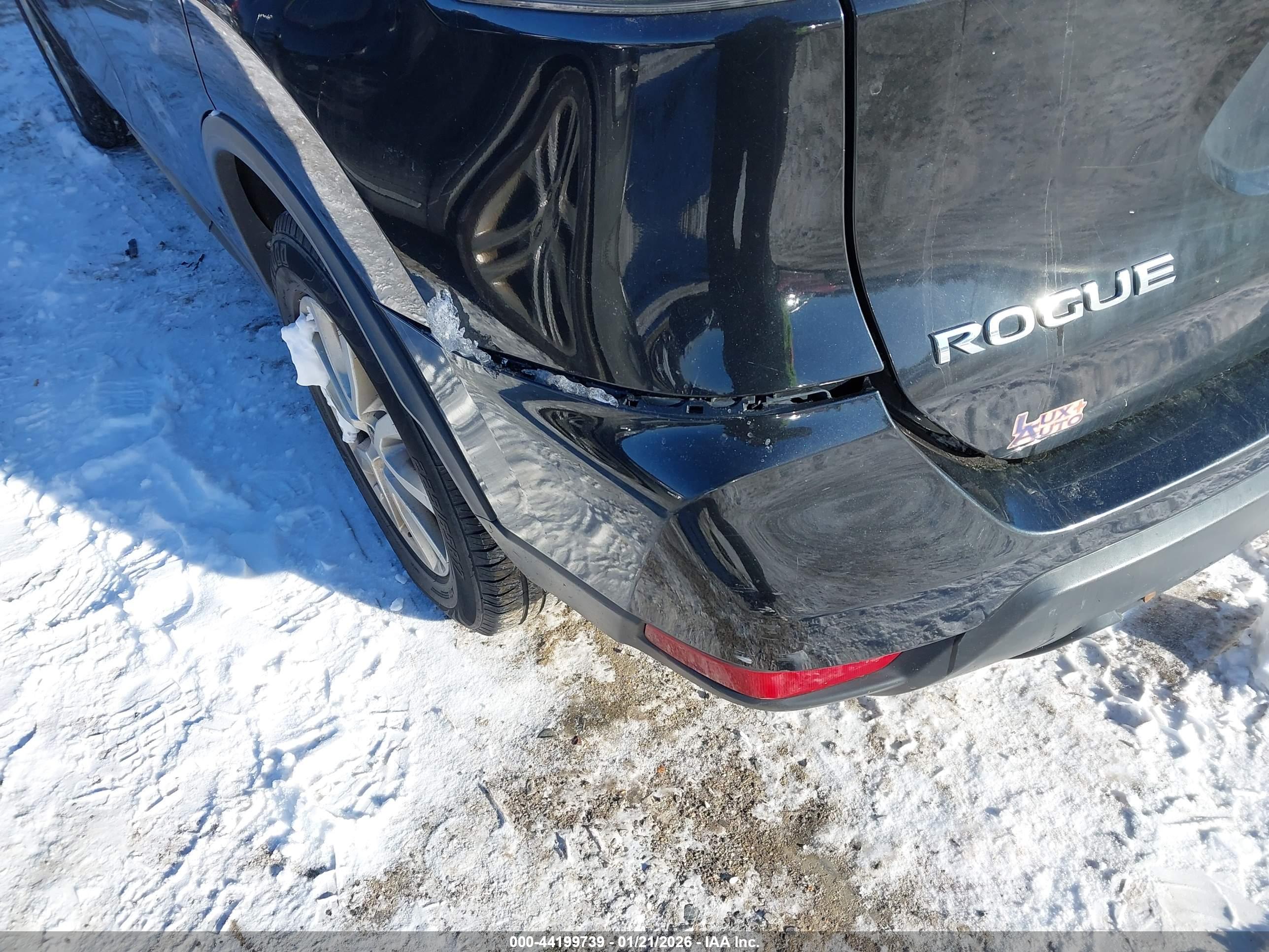 NISSAN ROGUE image 6