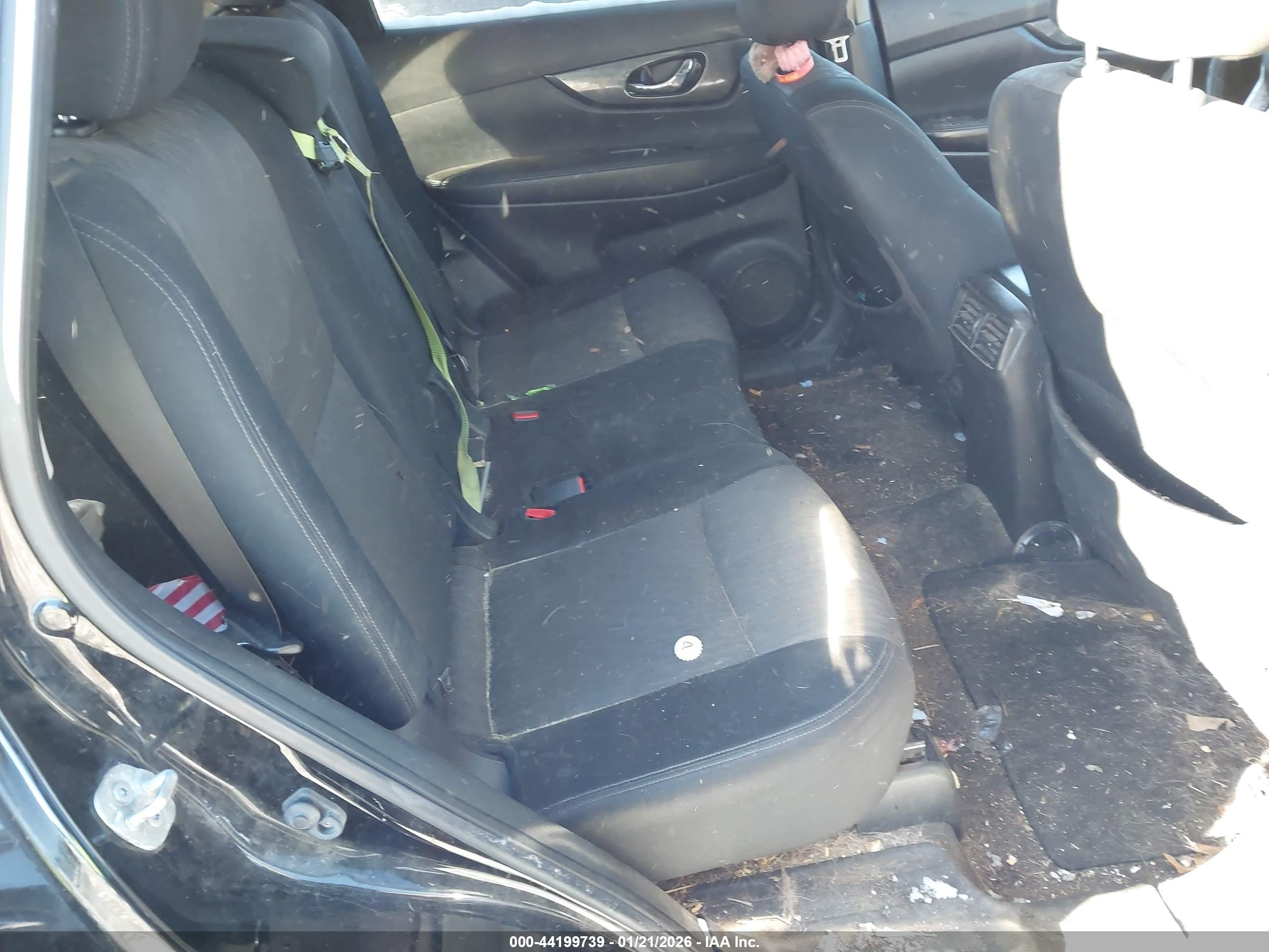 NISSAN ROGUE image 8