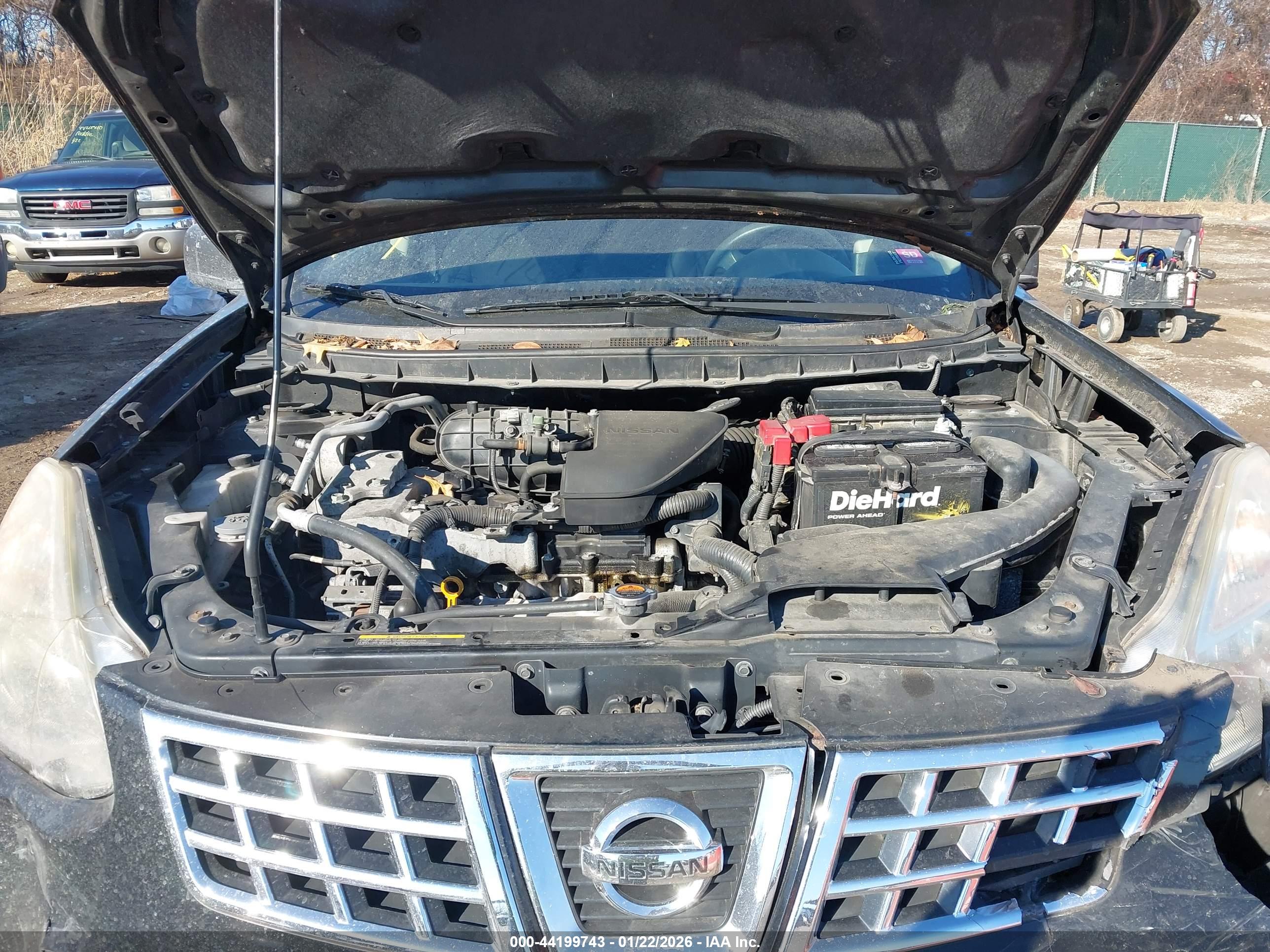 NISSAN ROGUE image 10