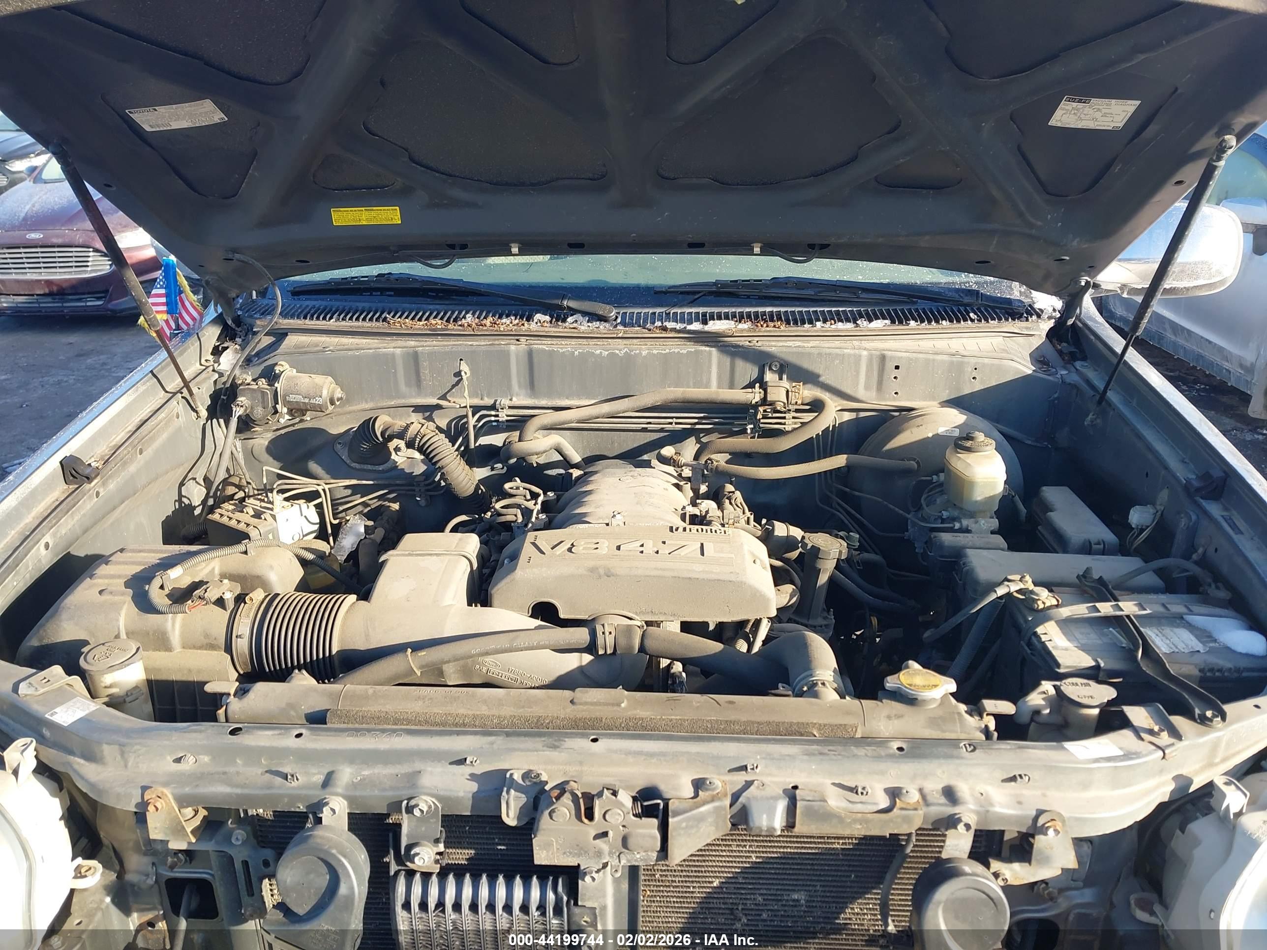 TOYOTA TUNDRA image 10