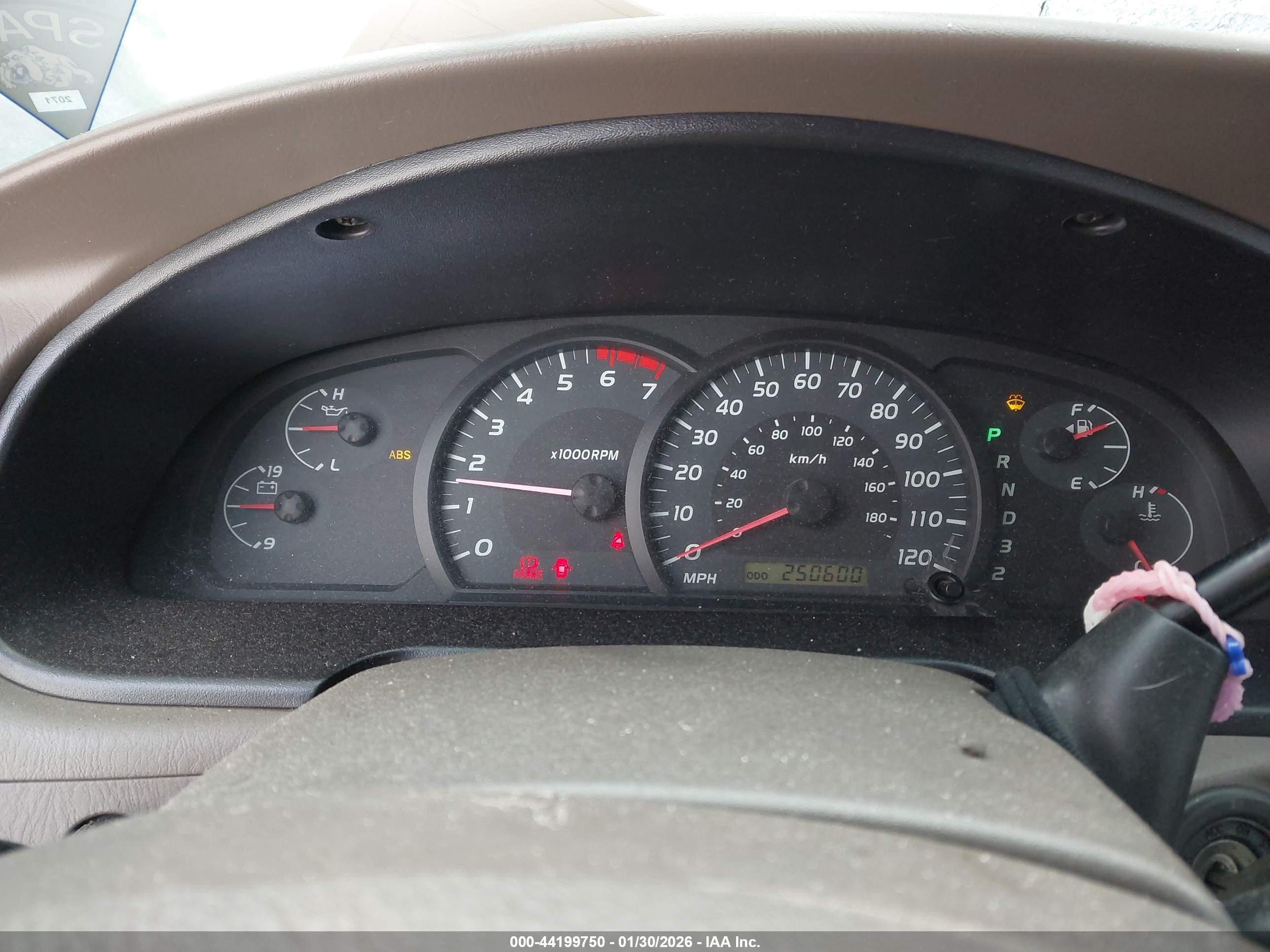 TOYOTA TUNDRA image 7