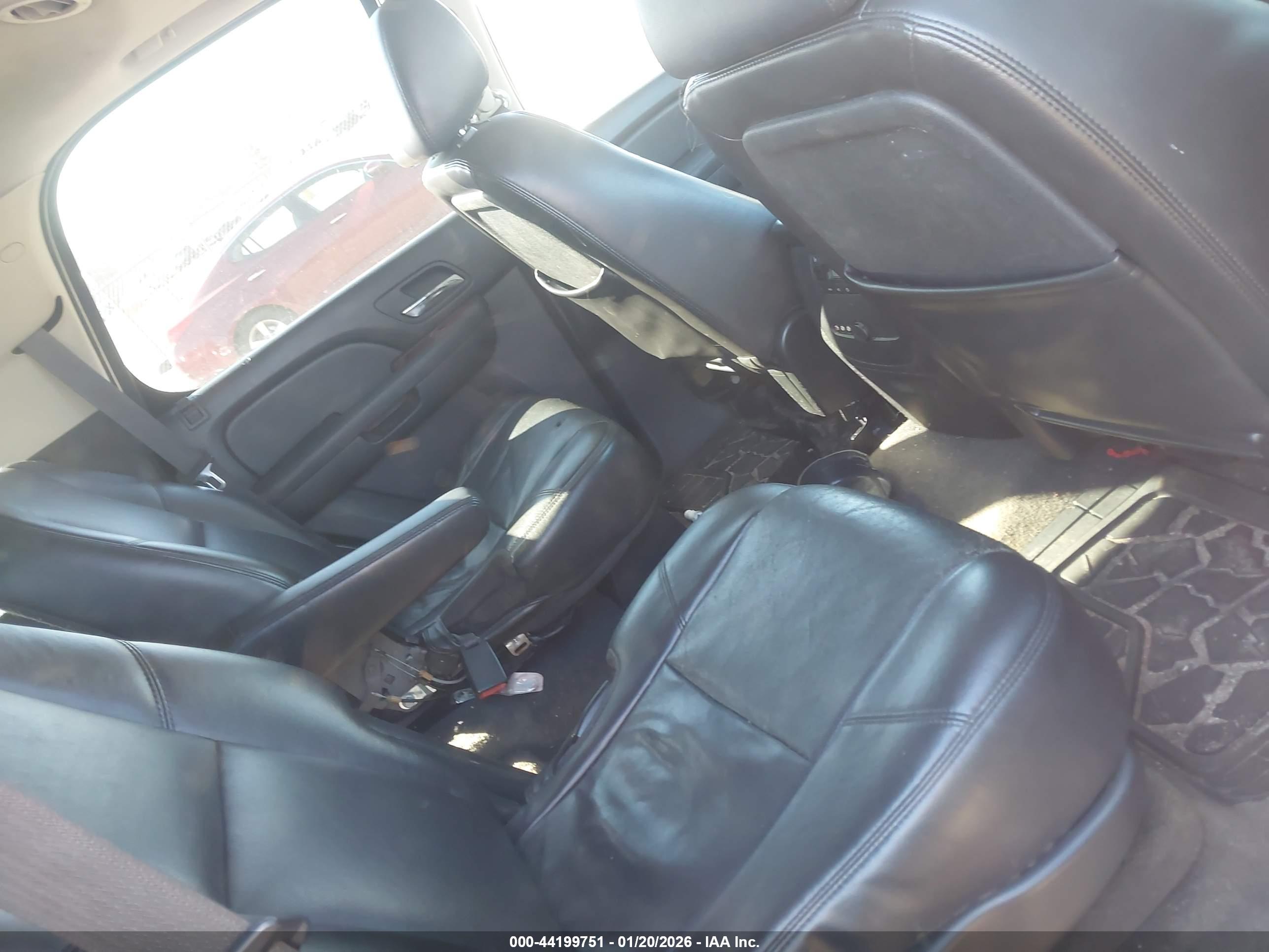 CHEVROLET TAHOE image 8