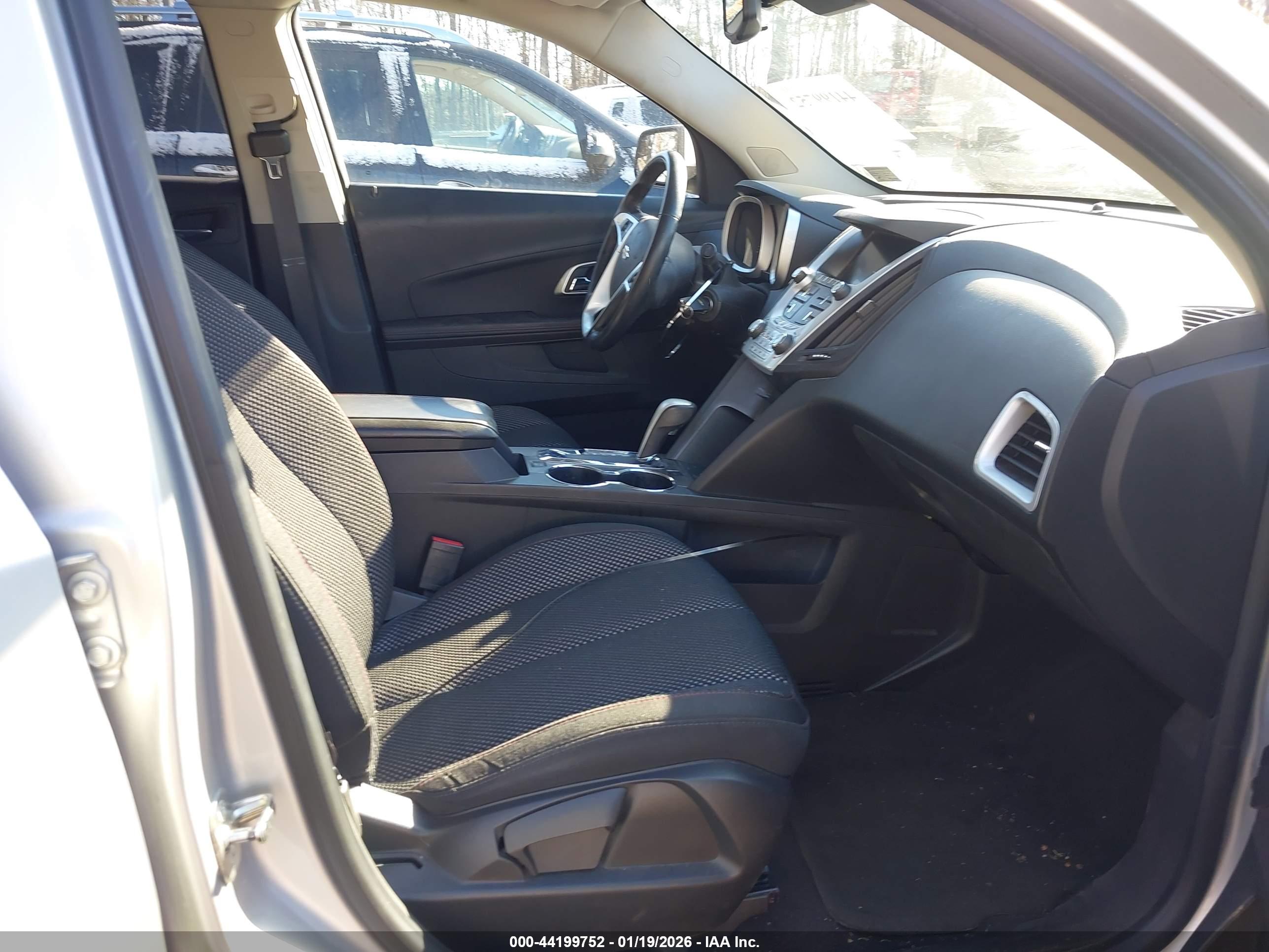 CHEVROLET EQUINOX image 5
