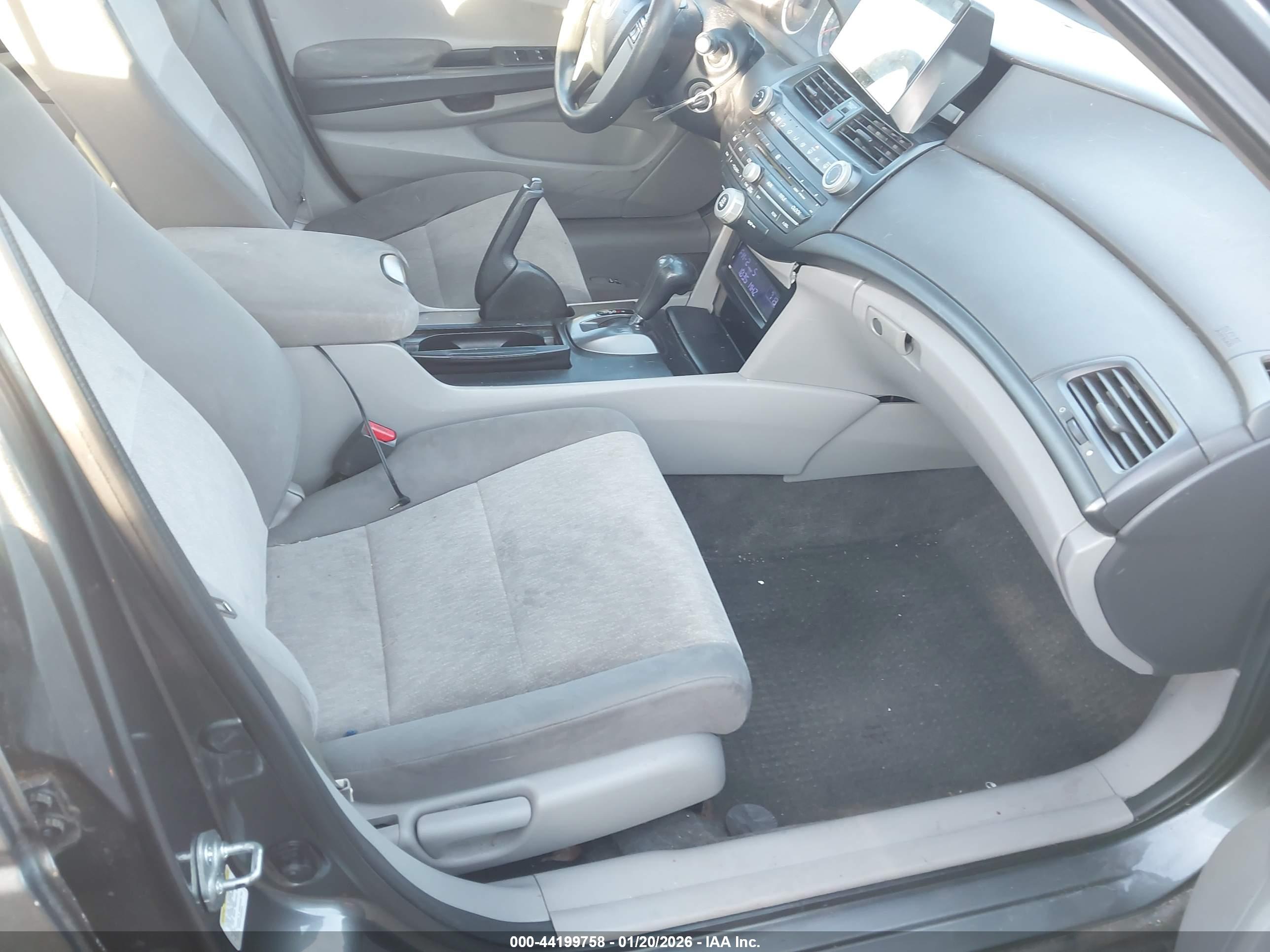 HONDA ACCORD image 5