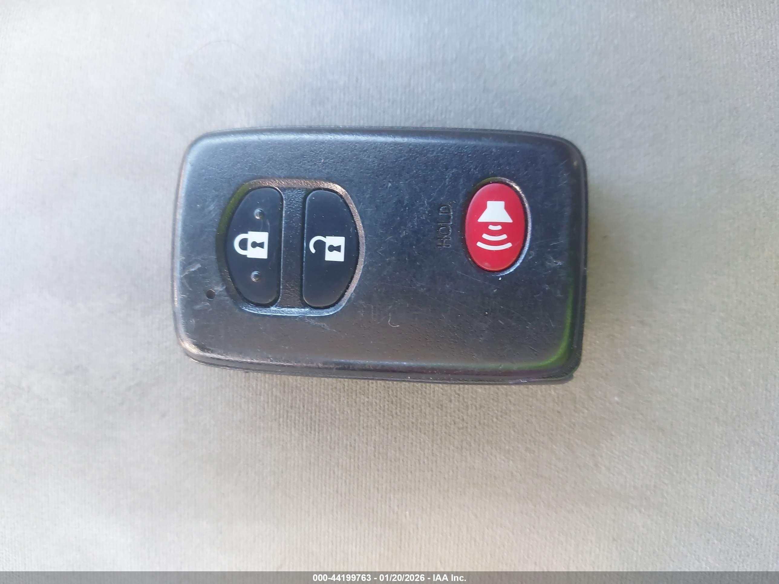 TOYOTA PRIUS image 11