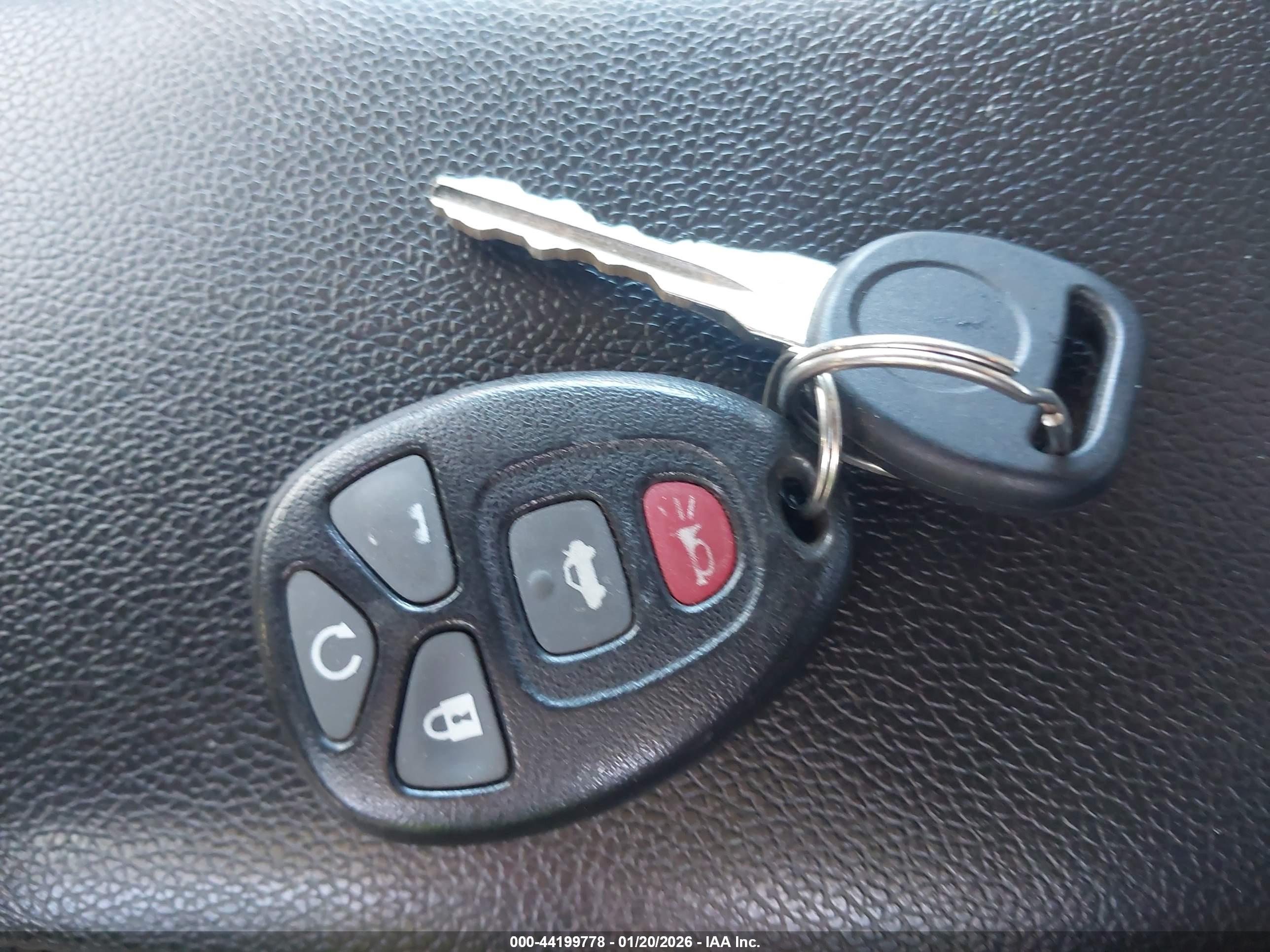 CHEVROLET SILVERADO image 11