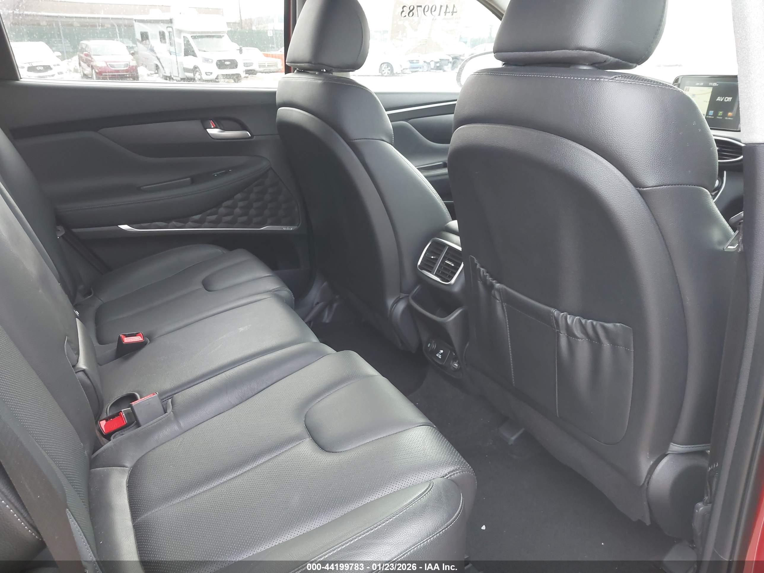 HYUNDAI SANTA image 8