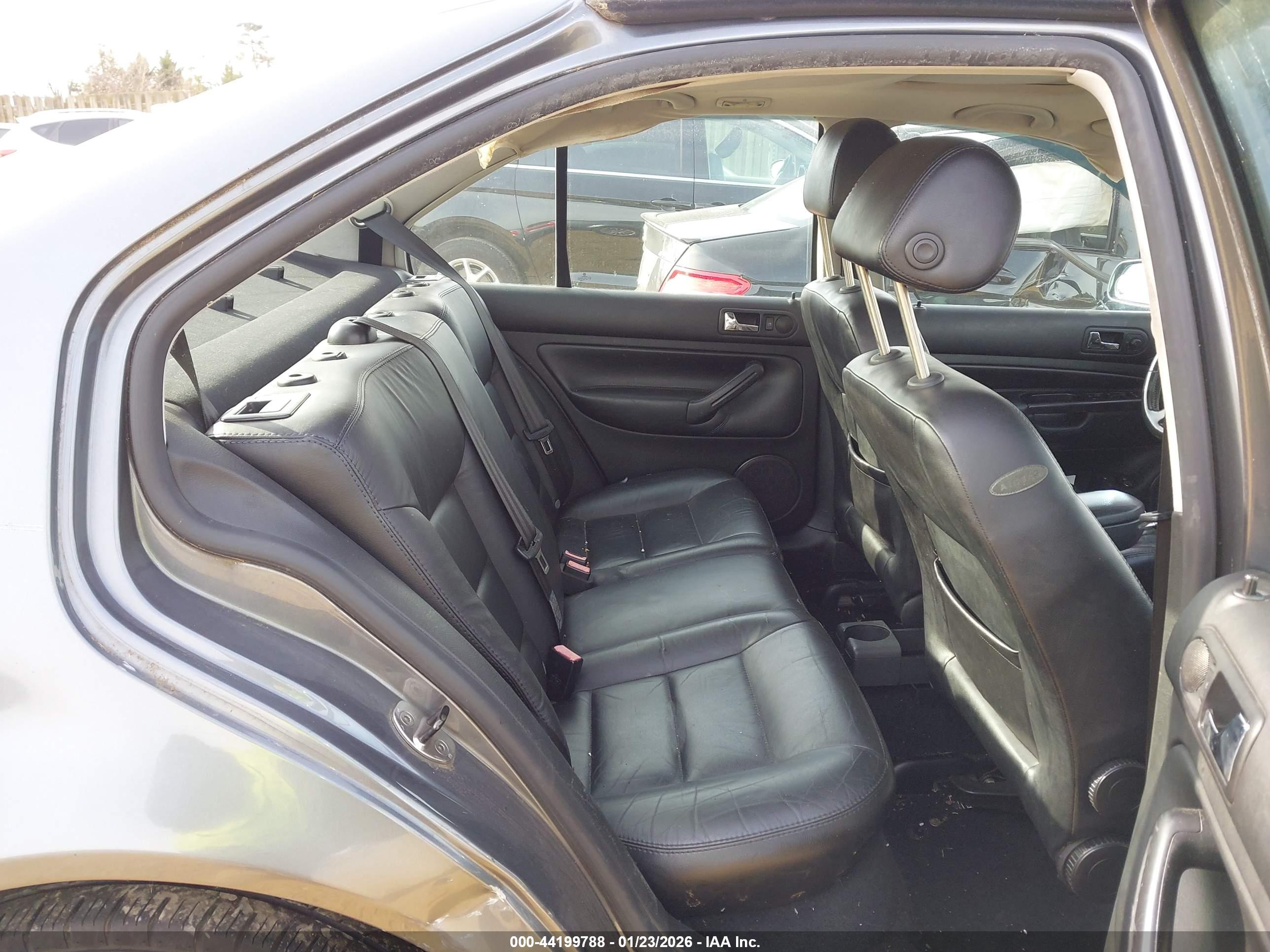 VOLKSWAGEN JETTA image 8