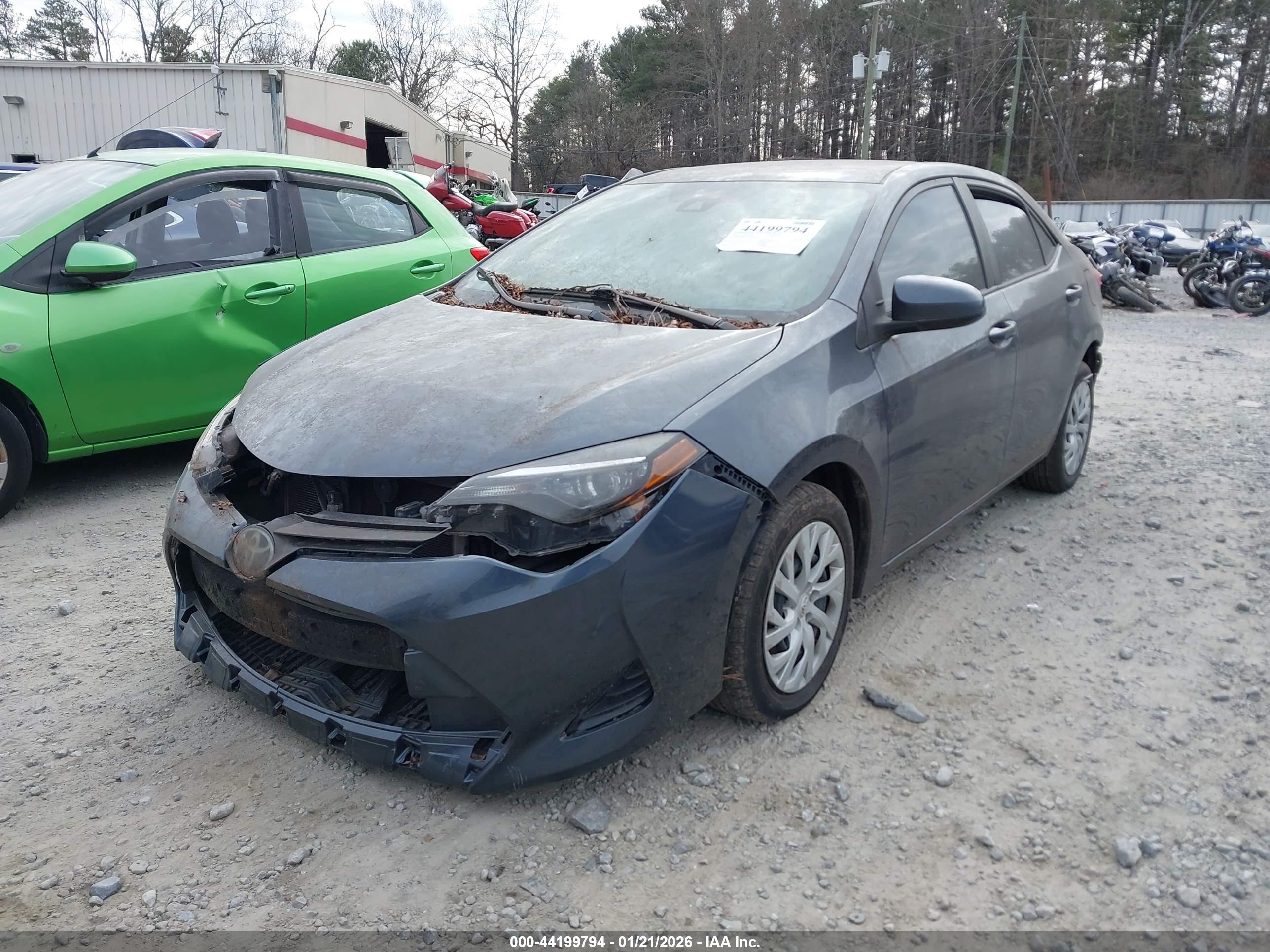 TOYOTA COROLLA image 2