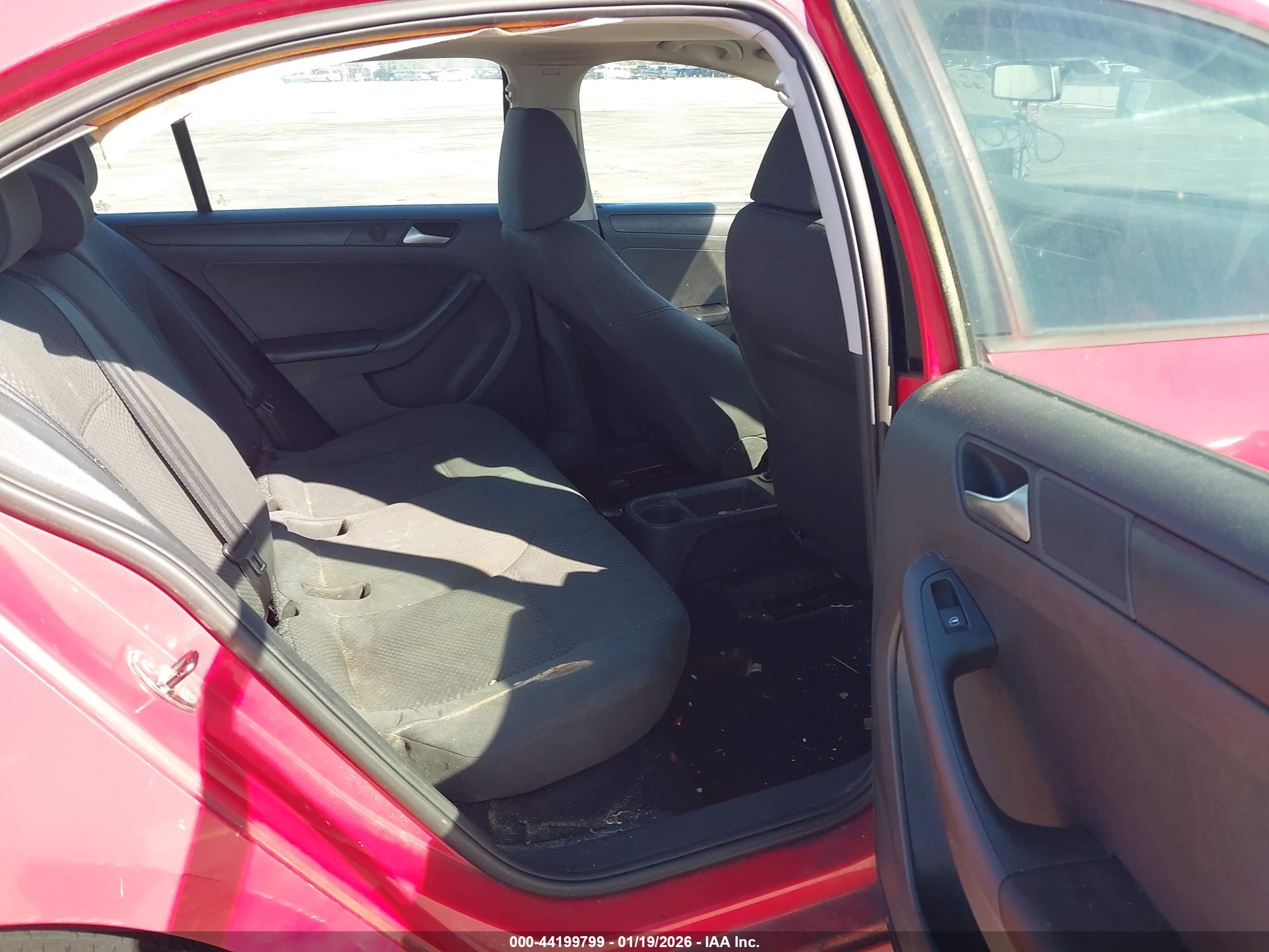 VOLKSWAGEN JETTA image 8