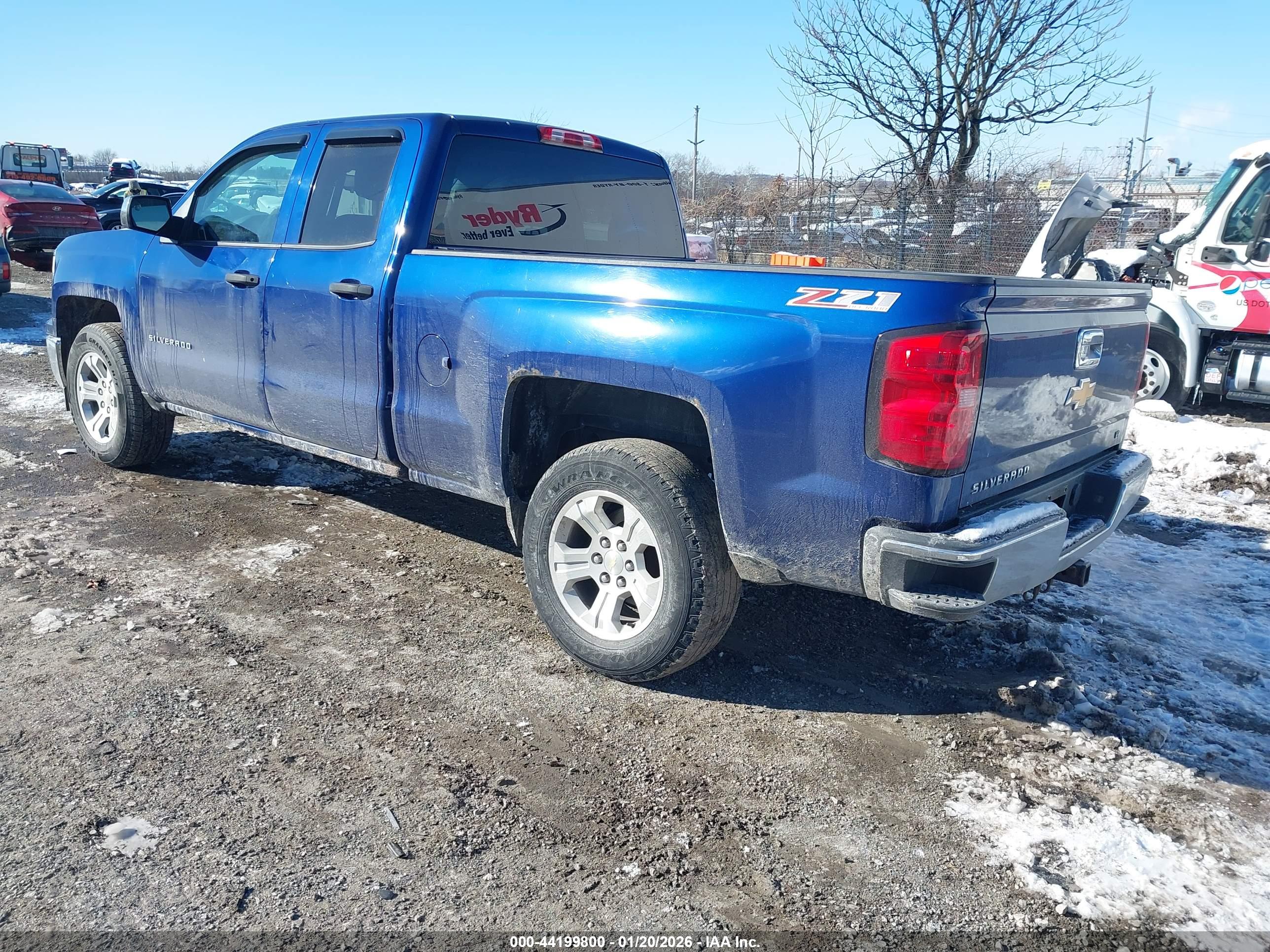 CHEVROLET SILVERADO image 3
