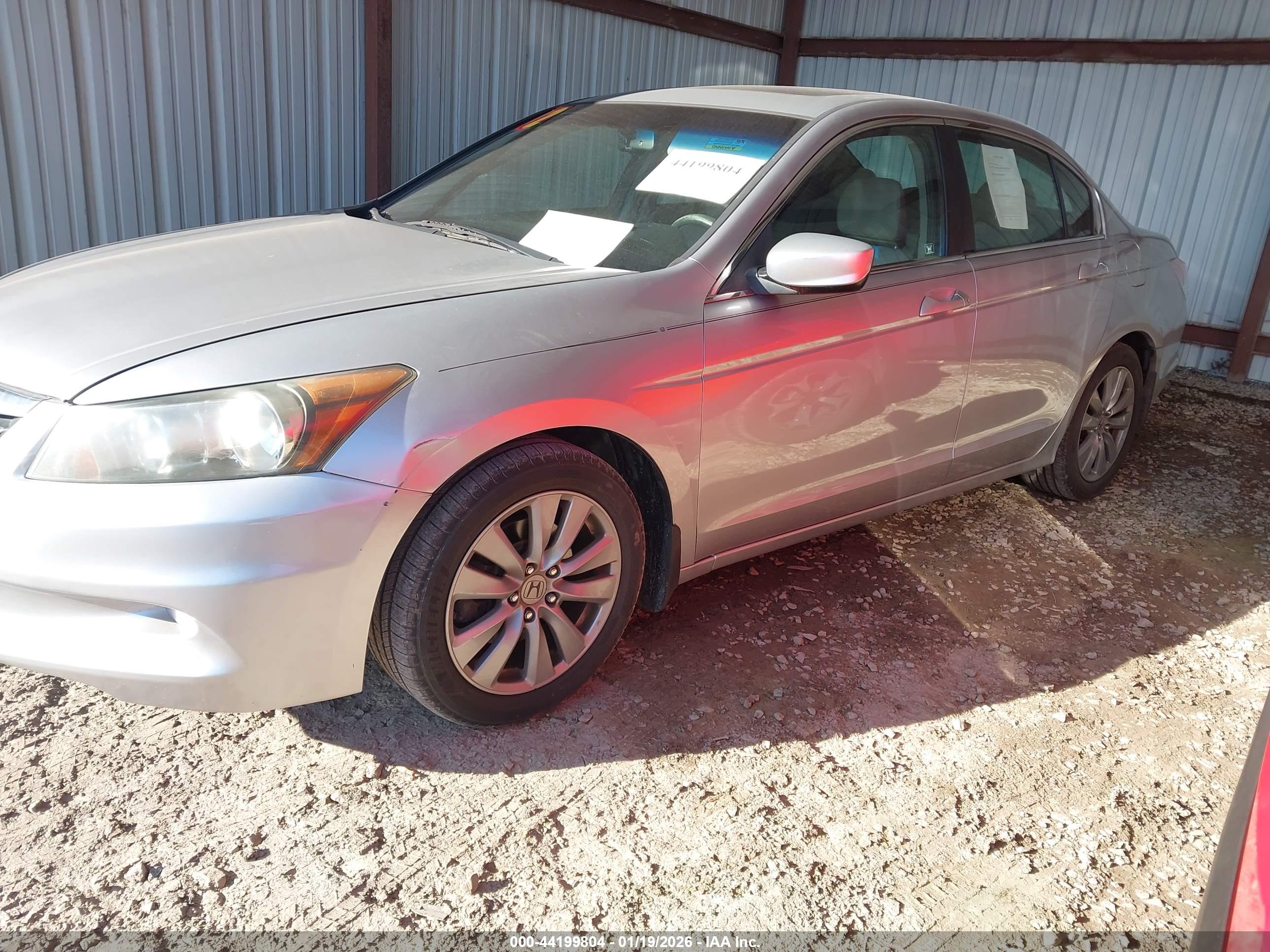 HONDA ACCORD image 2