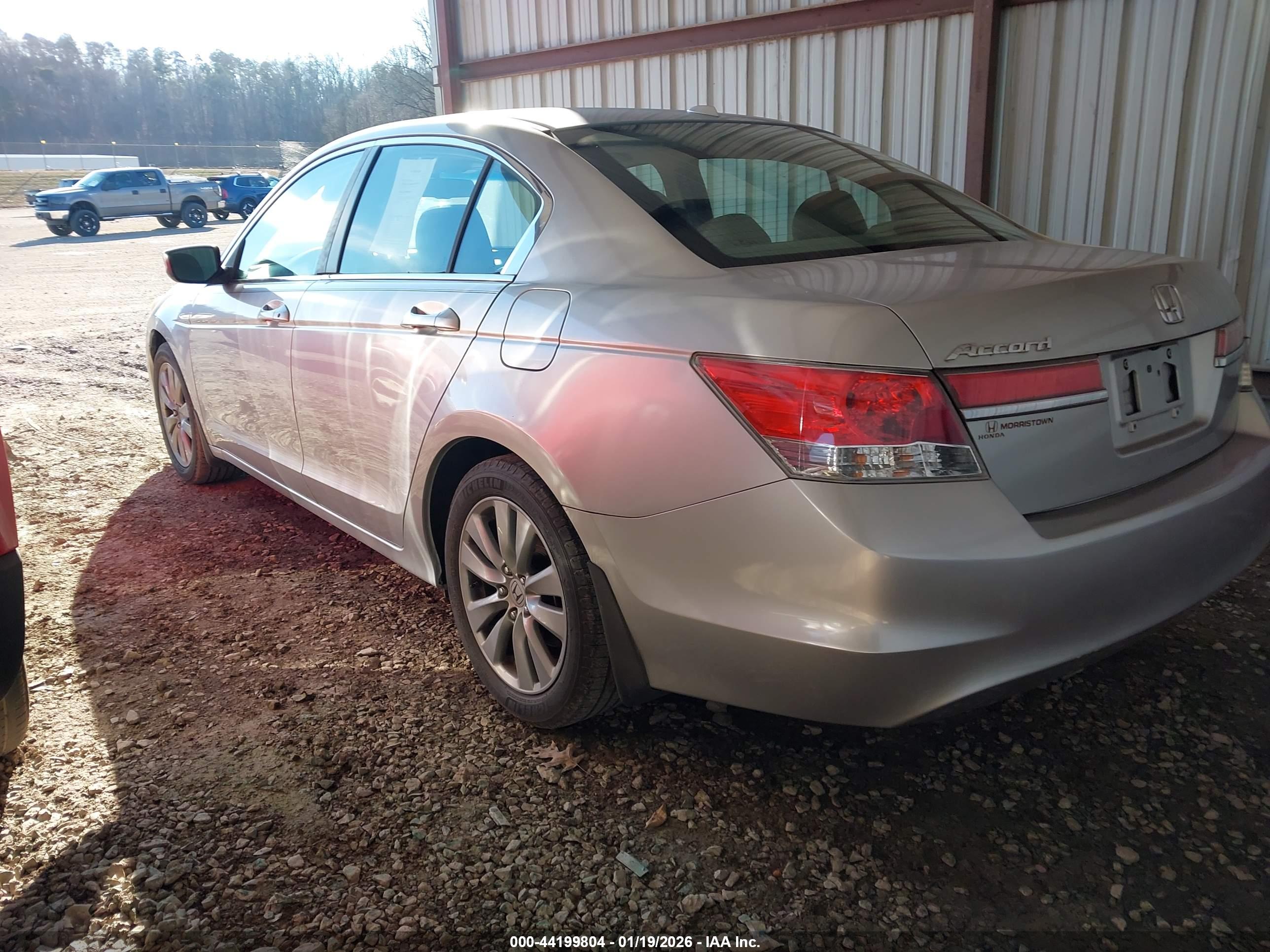 HONDA ACCORD image 3