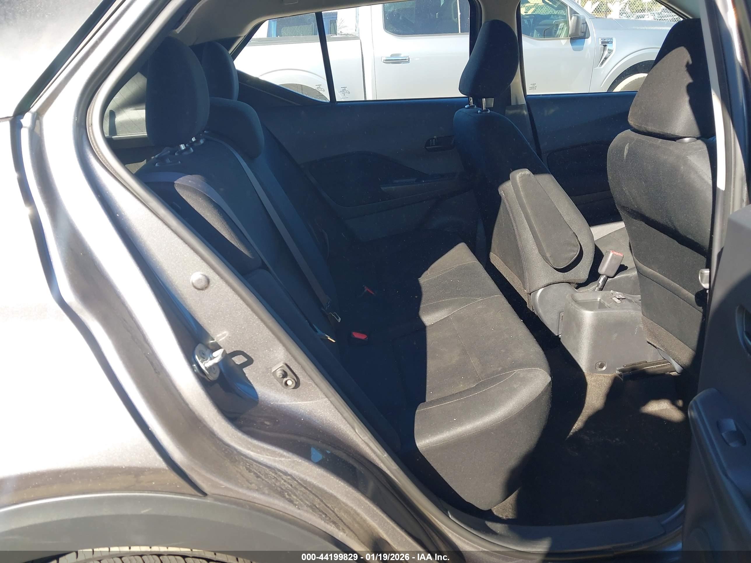 NISSAN KICKS image 8