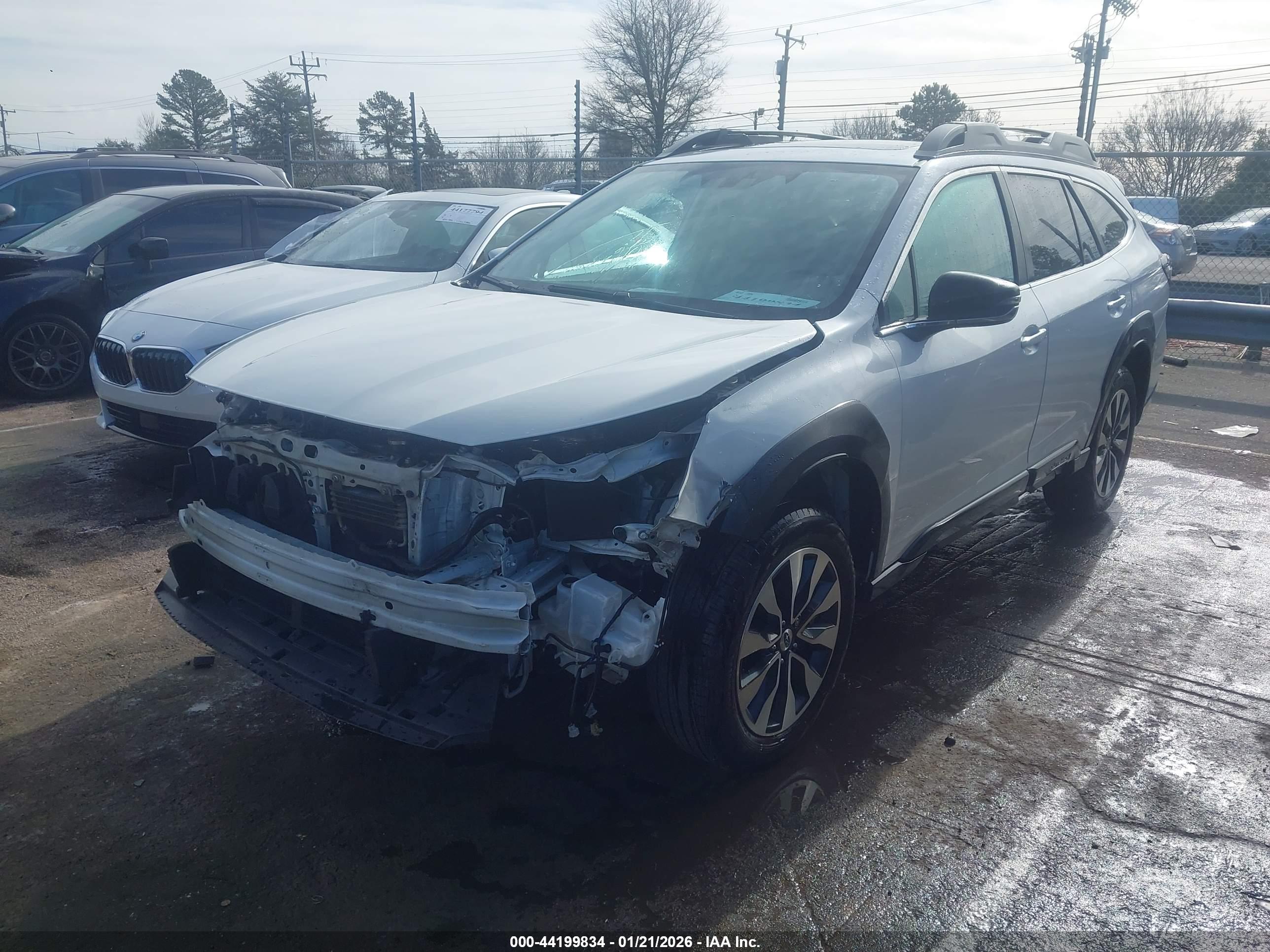 SUBARU OUTBACK image 2