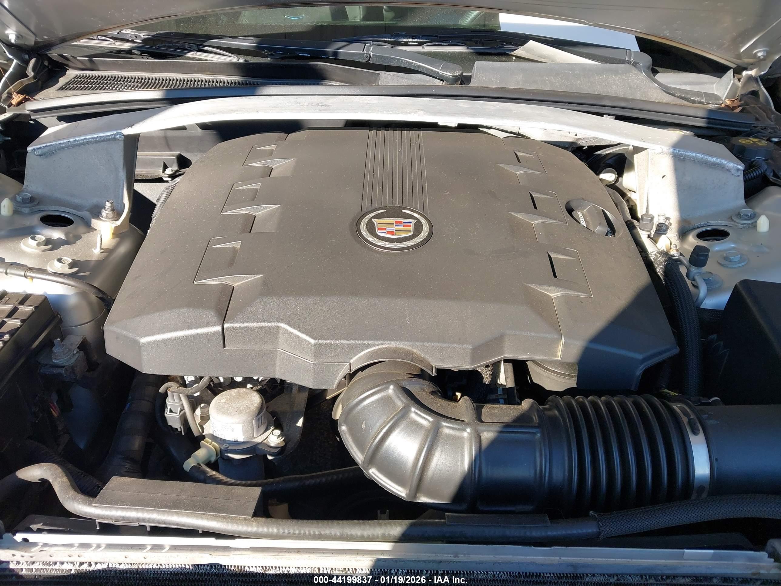 CADILLAC CTS image 10