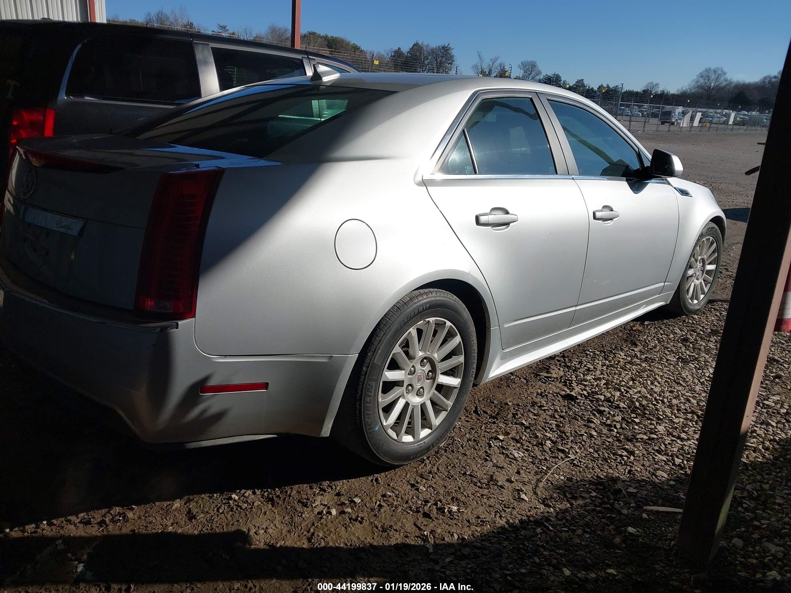 CADILLAC CTS image 4