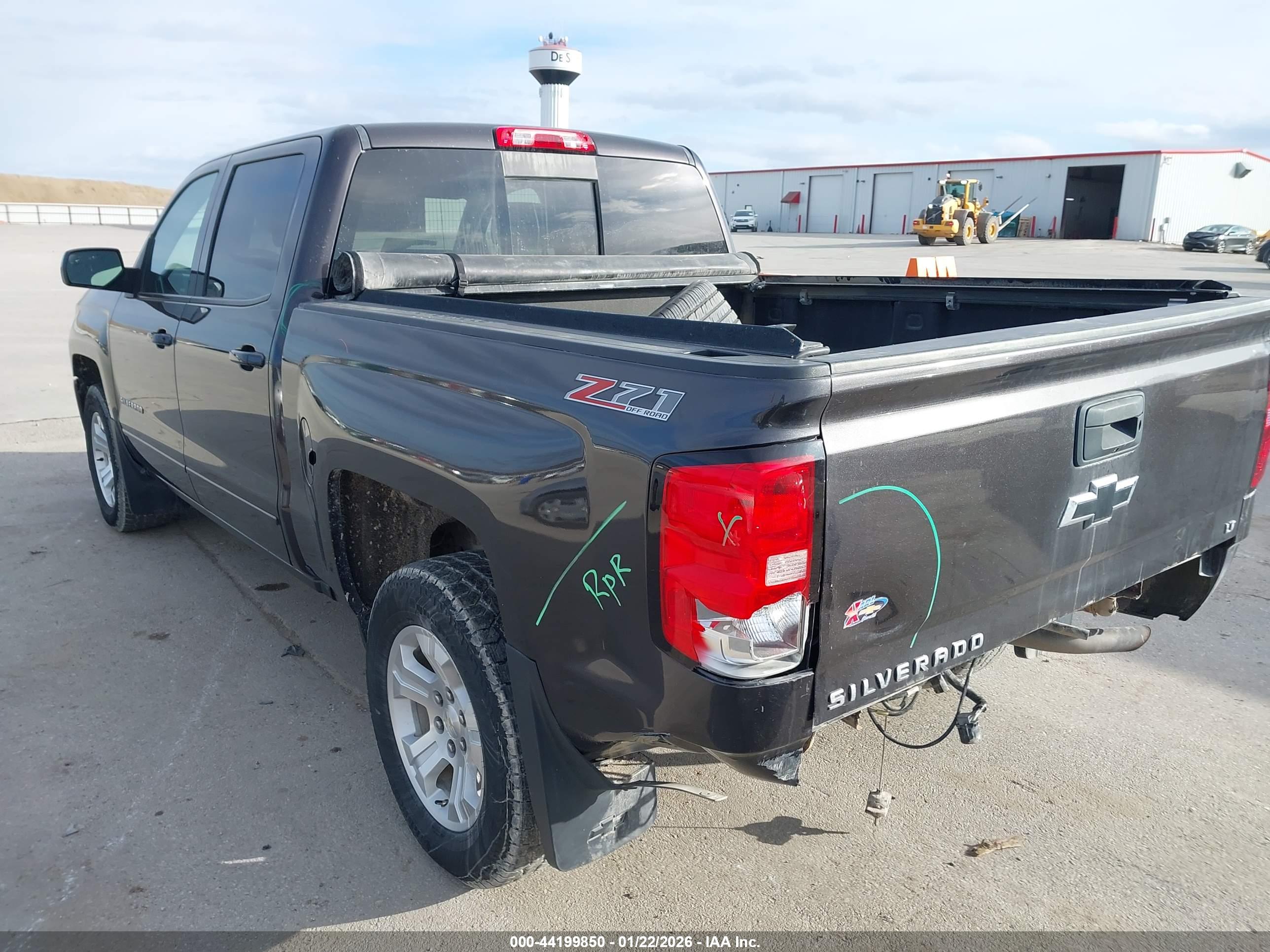 CHEVROLET SILVERADO image 3