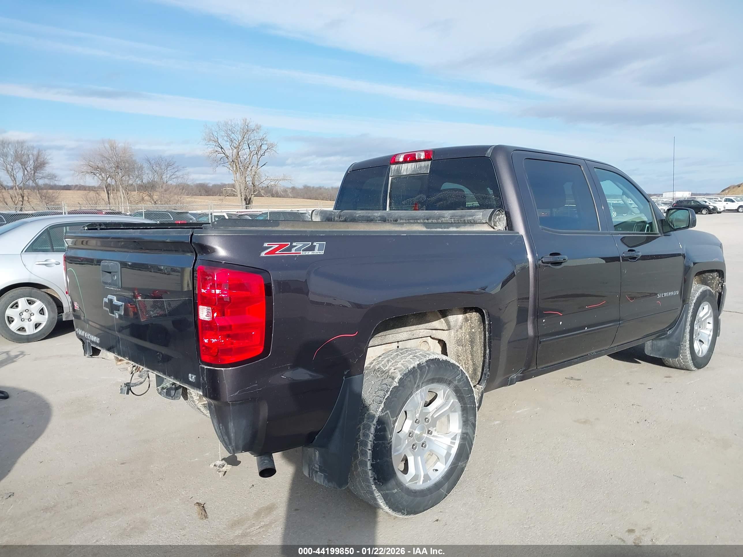 CHEVROLET SILVERADO image 4