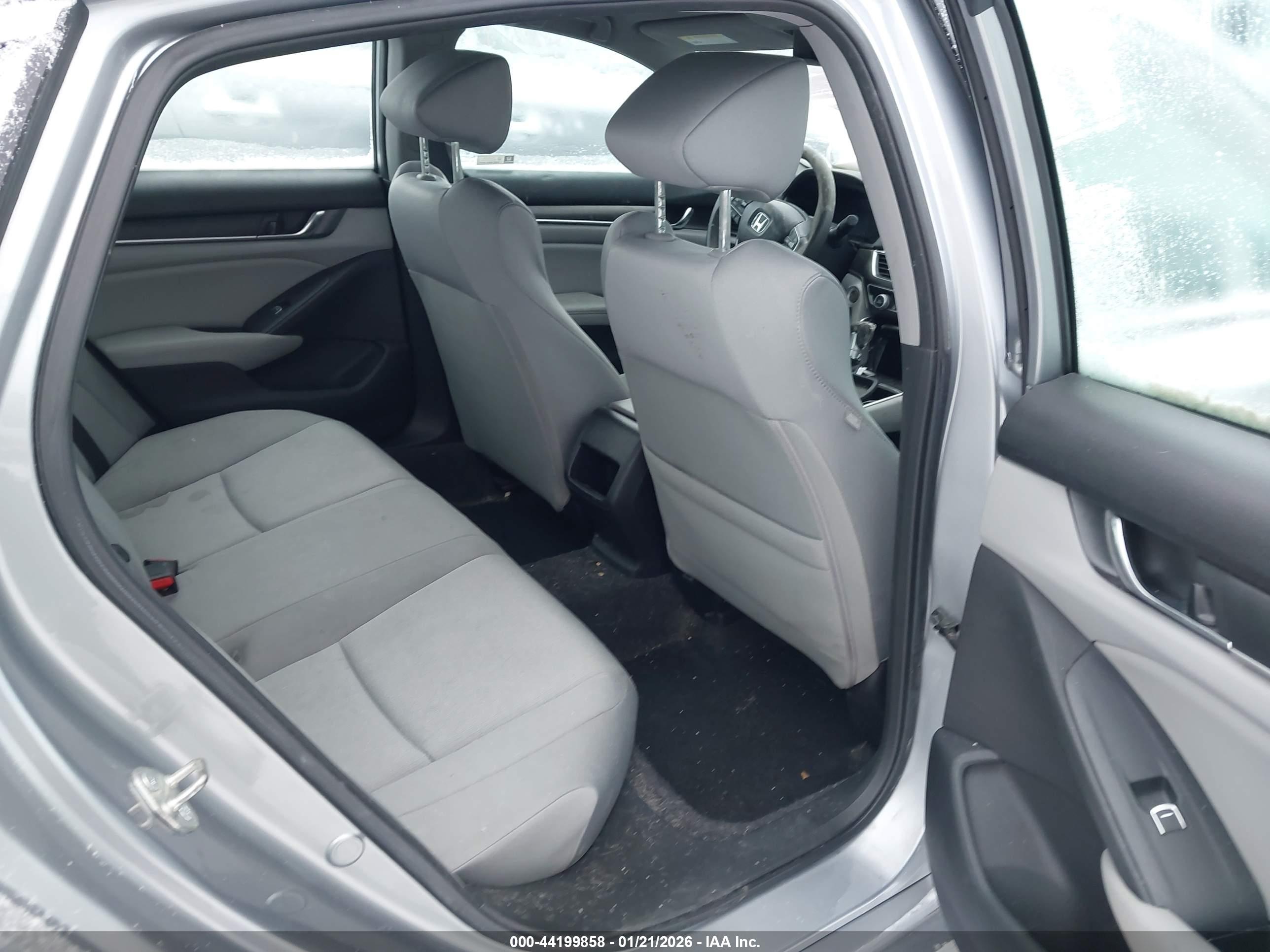 HONDA ACCORD image 8