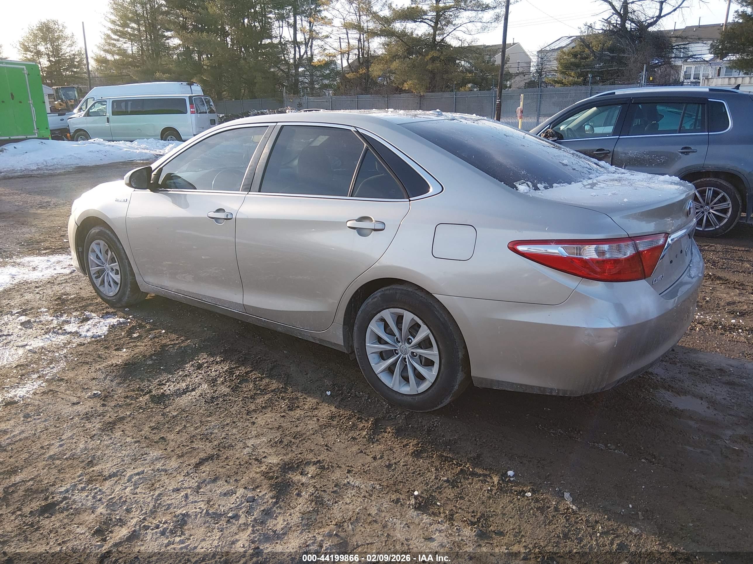 TOYOTA CAMRY image 3
