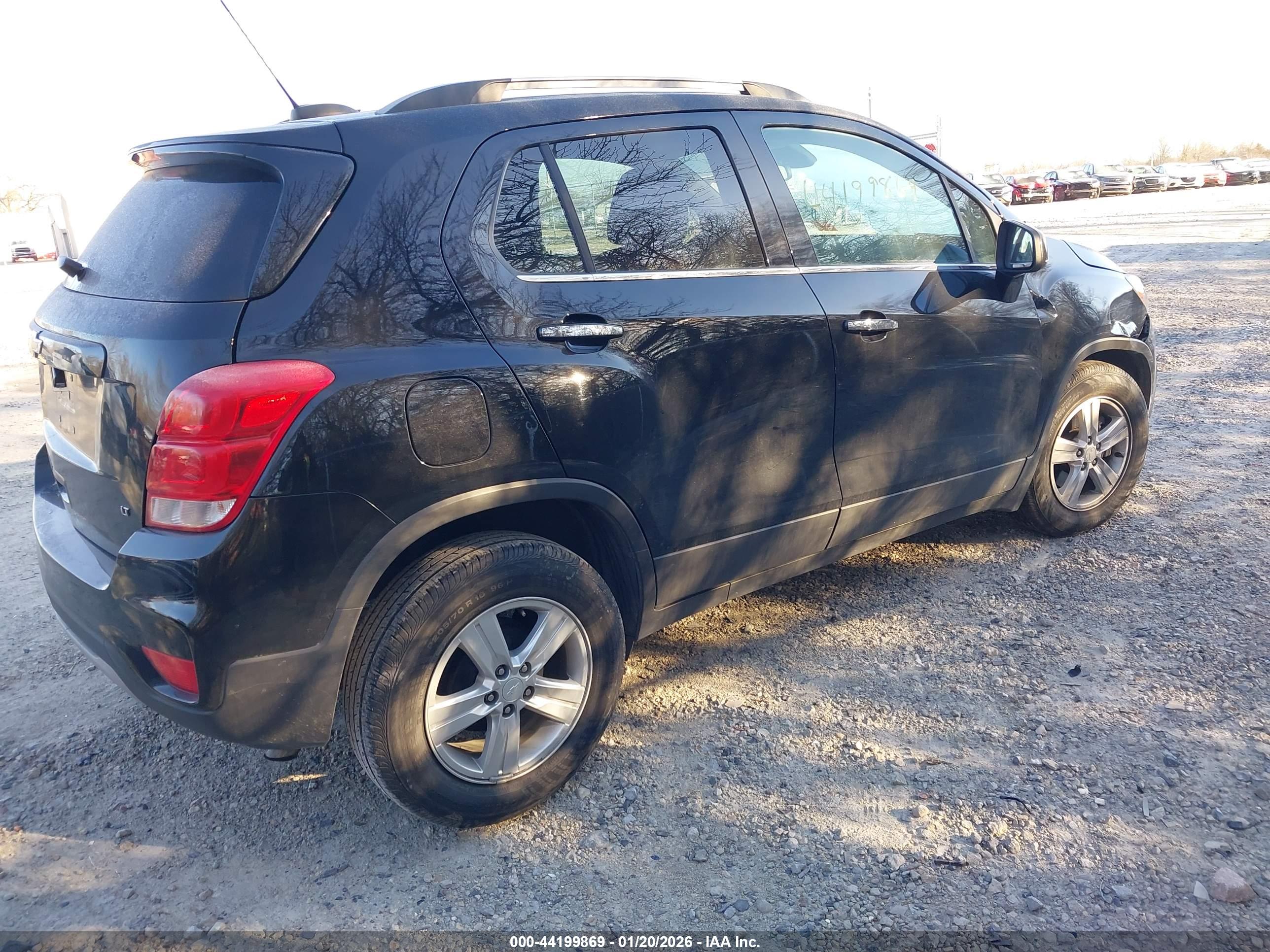 CHEVROLET TRAX image 4