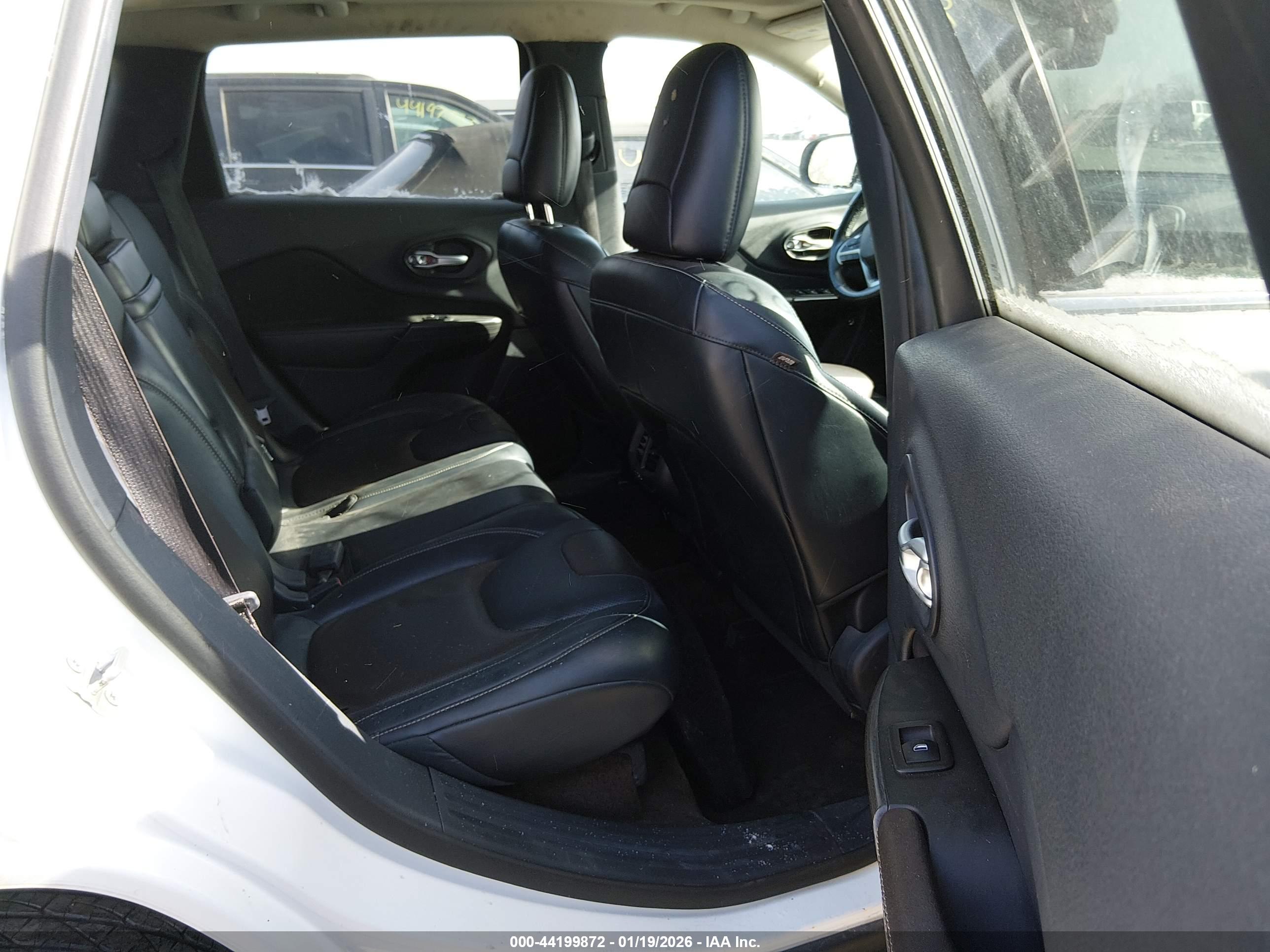 JEEP CHEROKEE image 8