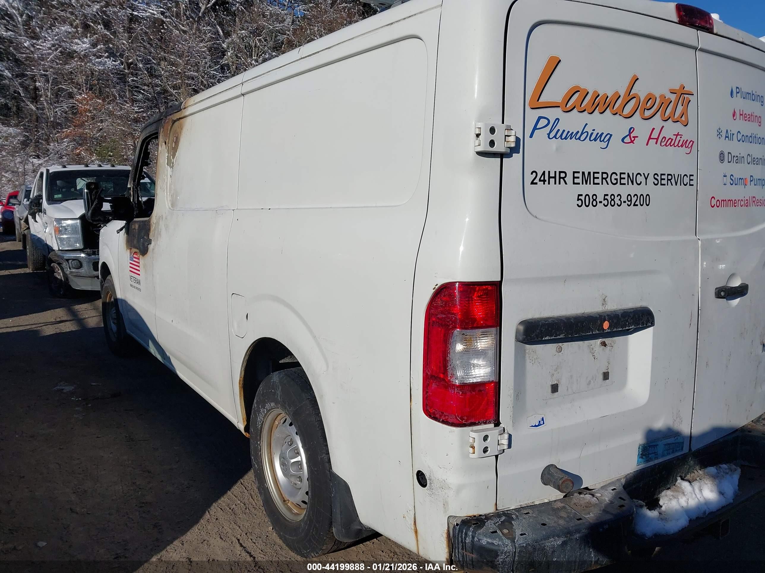 NISSAN NV image 3