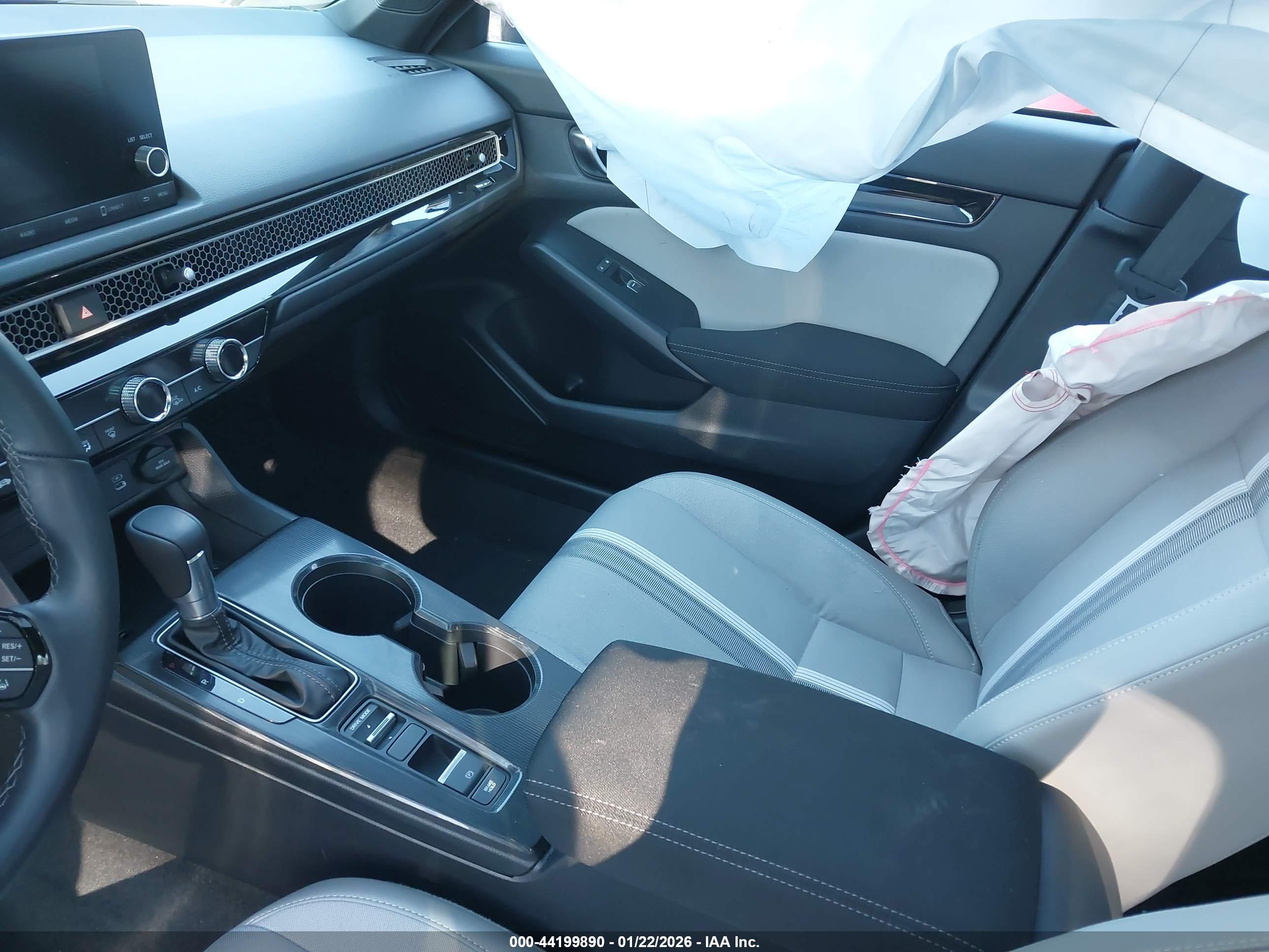 HONDA CIVIC image 5