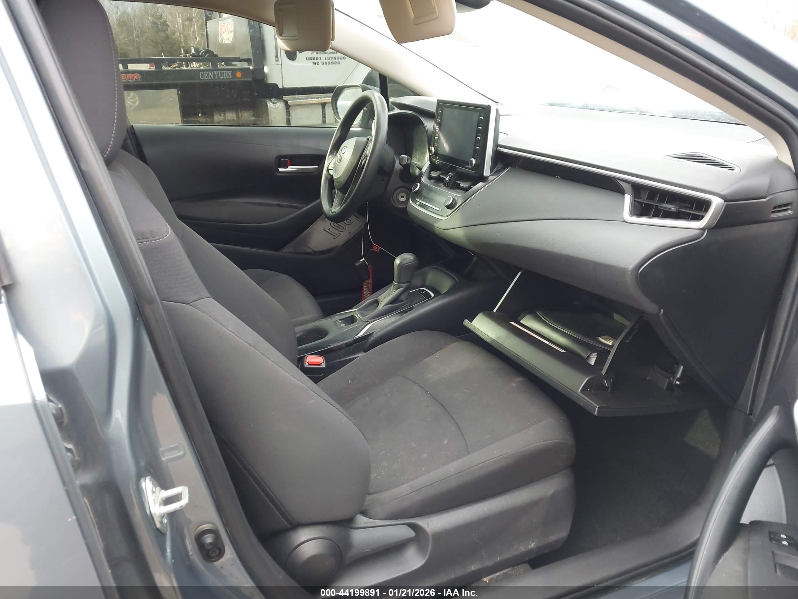 TOYOTA COROLLA image 5
