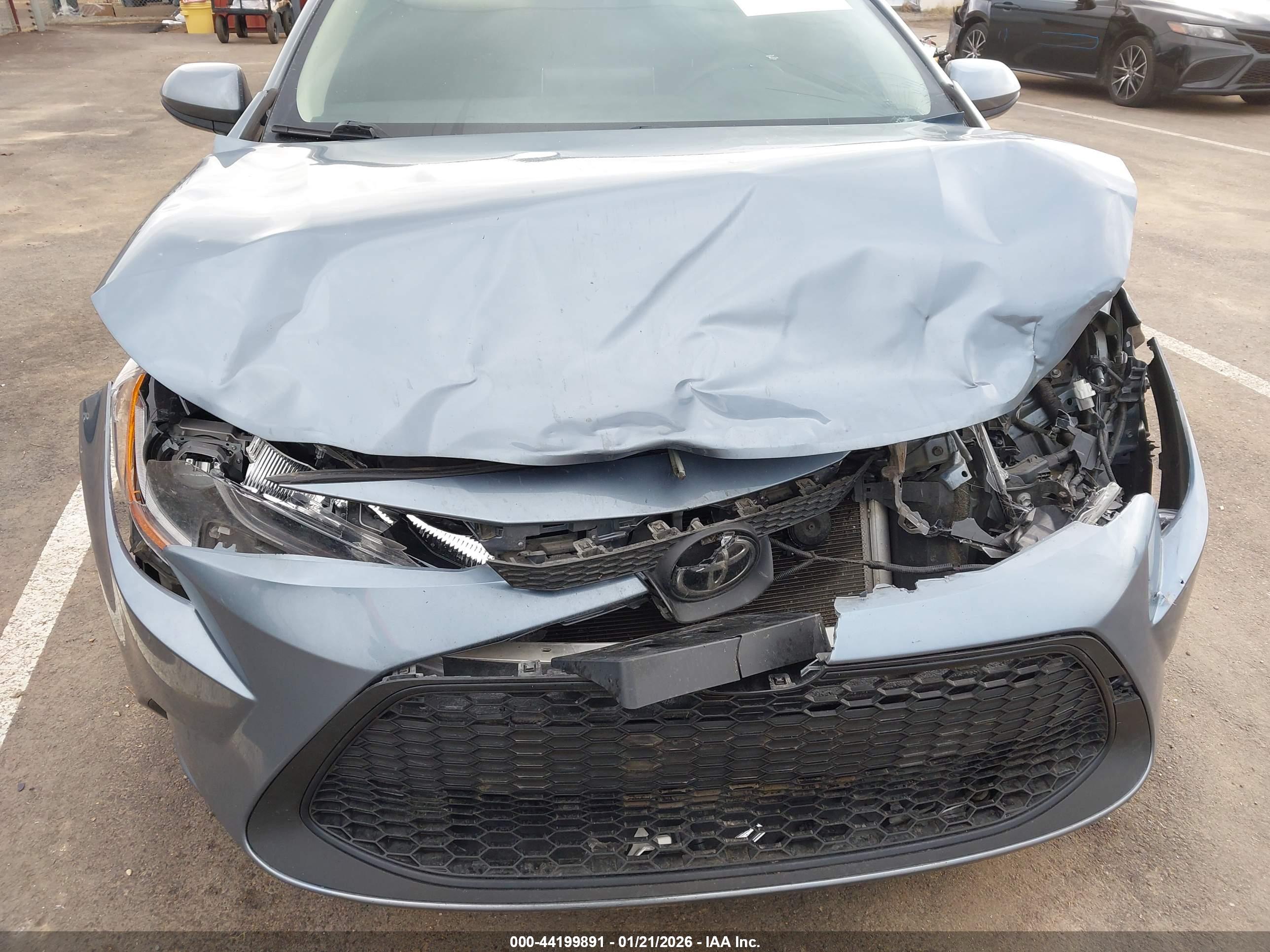 TOYOTA COROLLA image 6