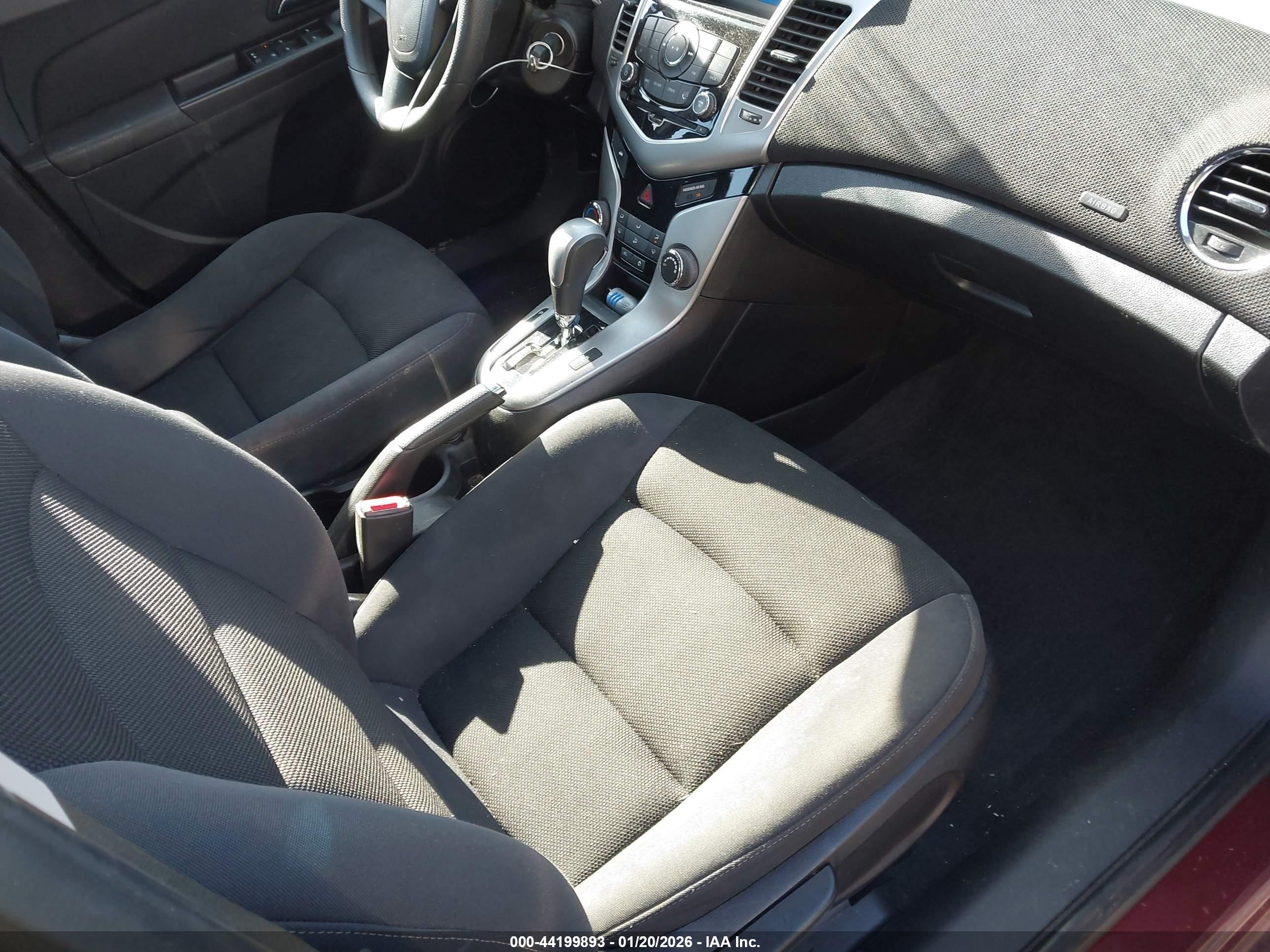CHEVROLET CRUZE image 5