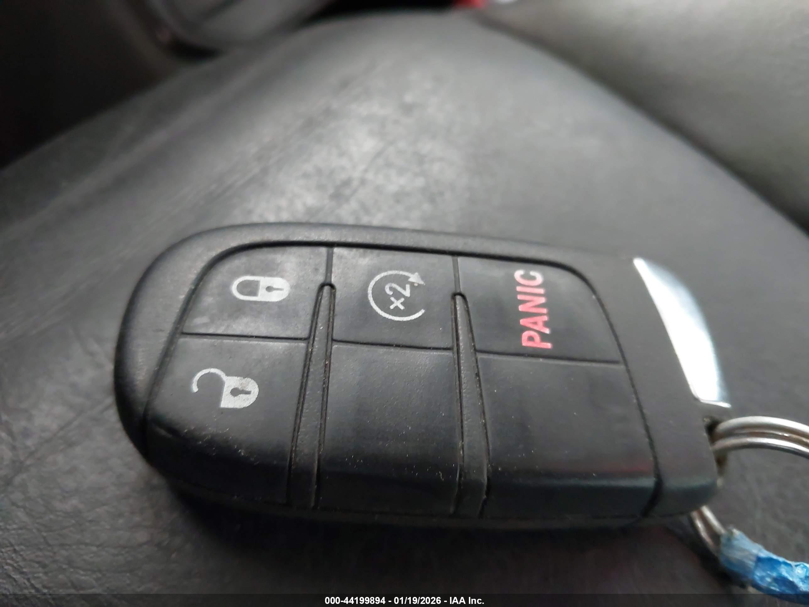 JEEP RENEGADE image 11
