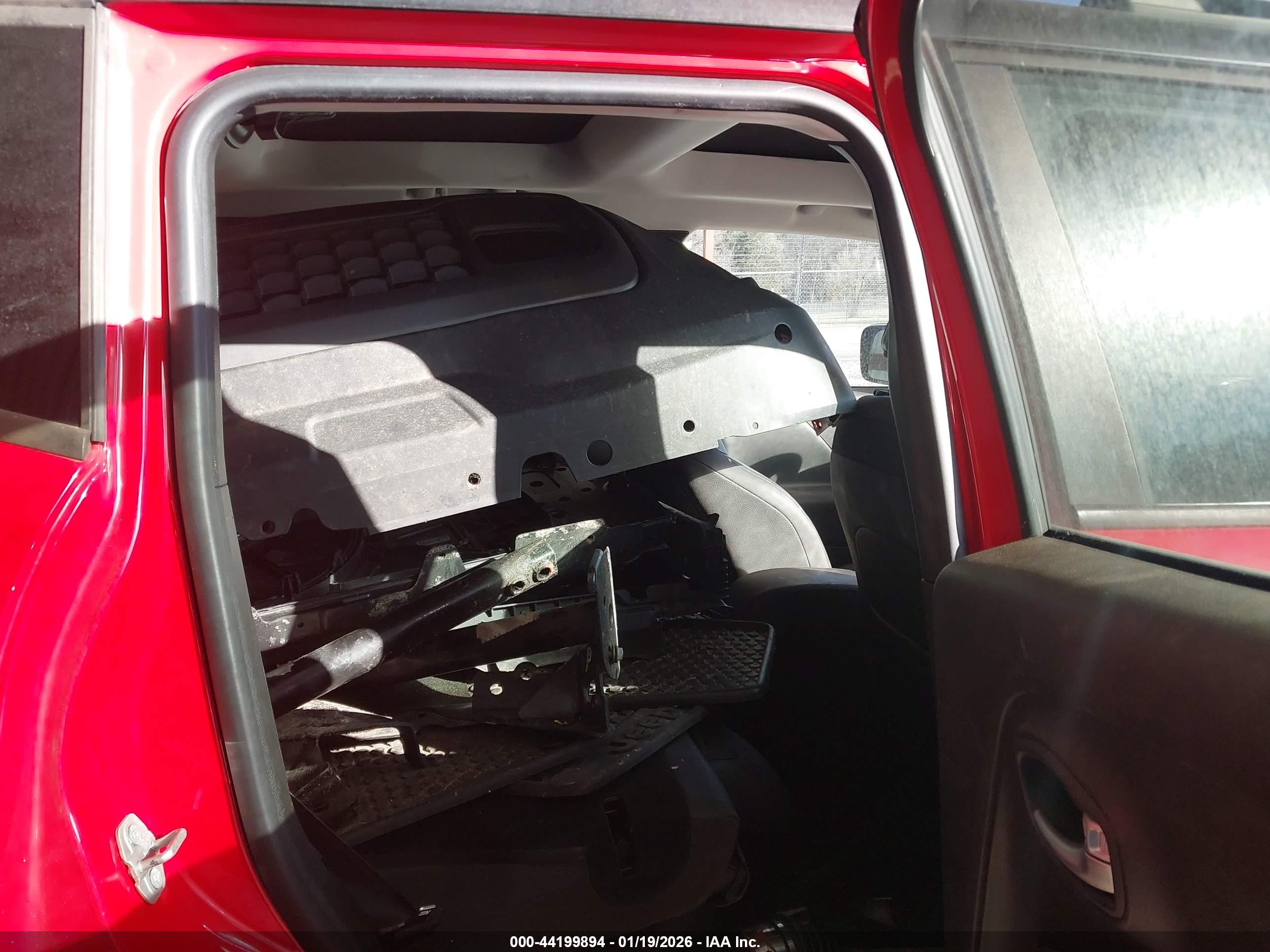 JEEP RENEGADE image 8
