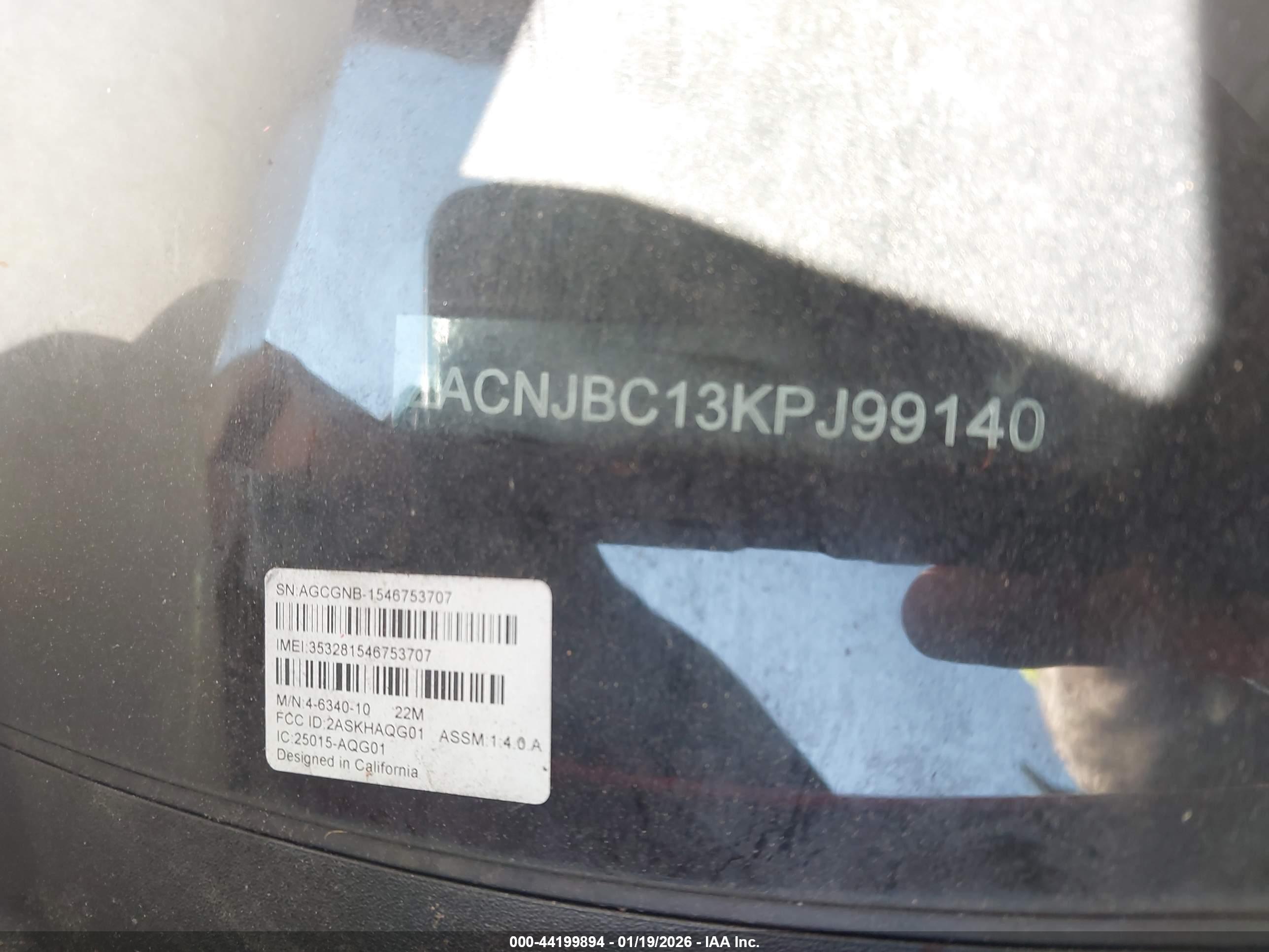 JEEP RENEGADE image 9