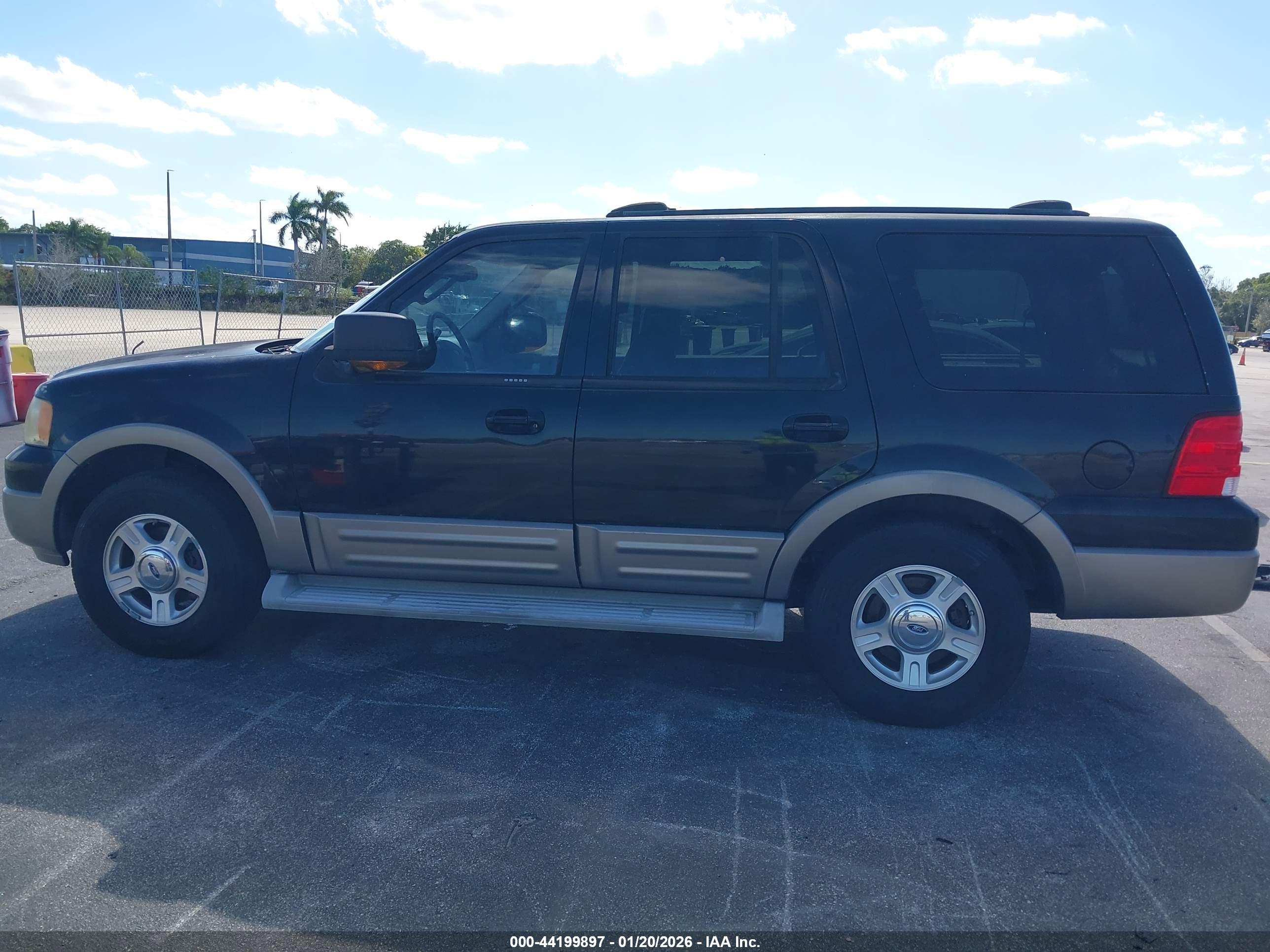FORD EXPEDITION image 6