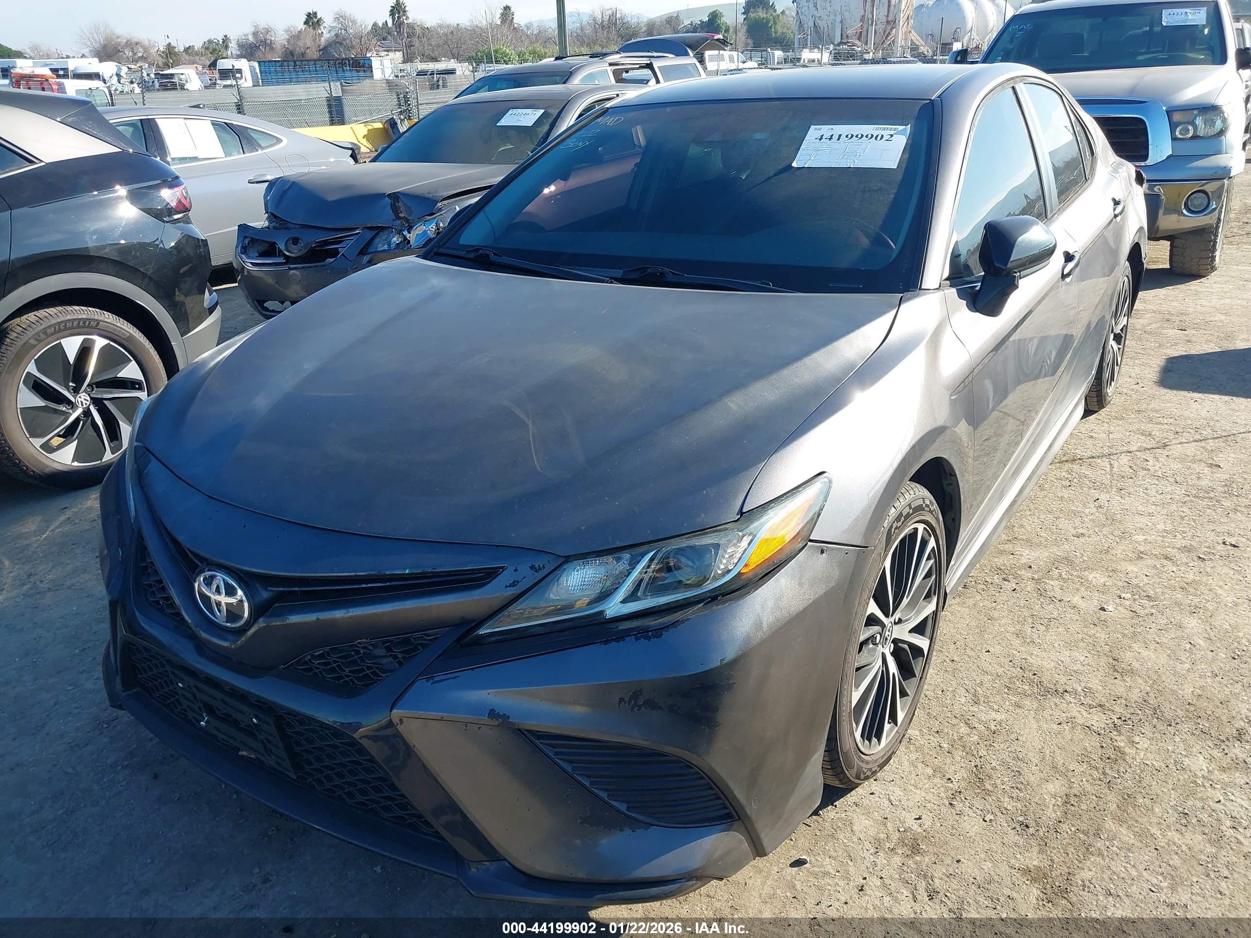 TOYOTA CAMRY image 6