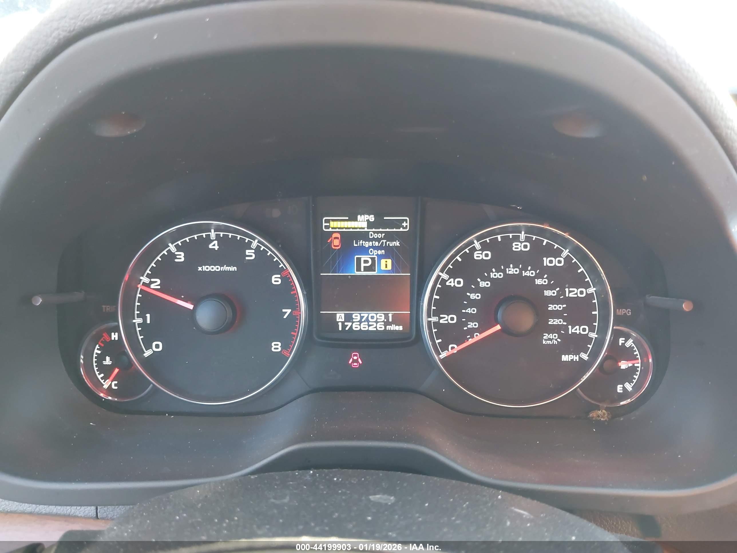 SUBARU OUTBACK image 7