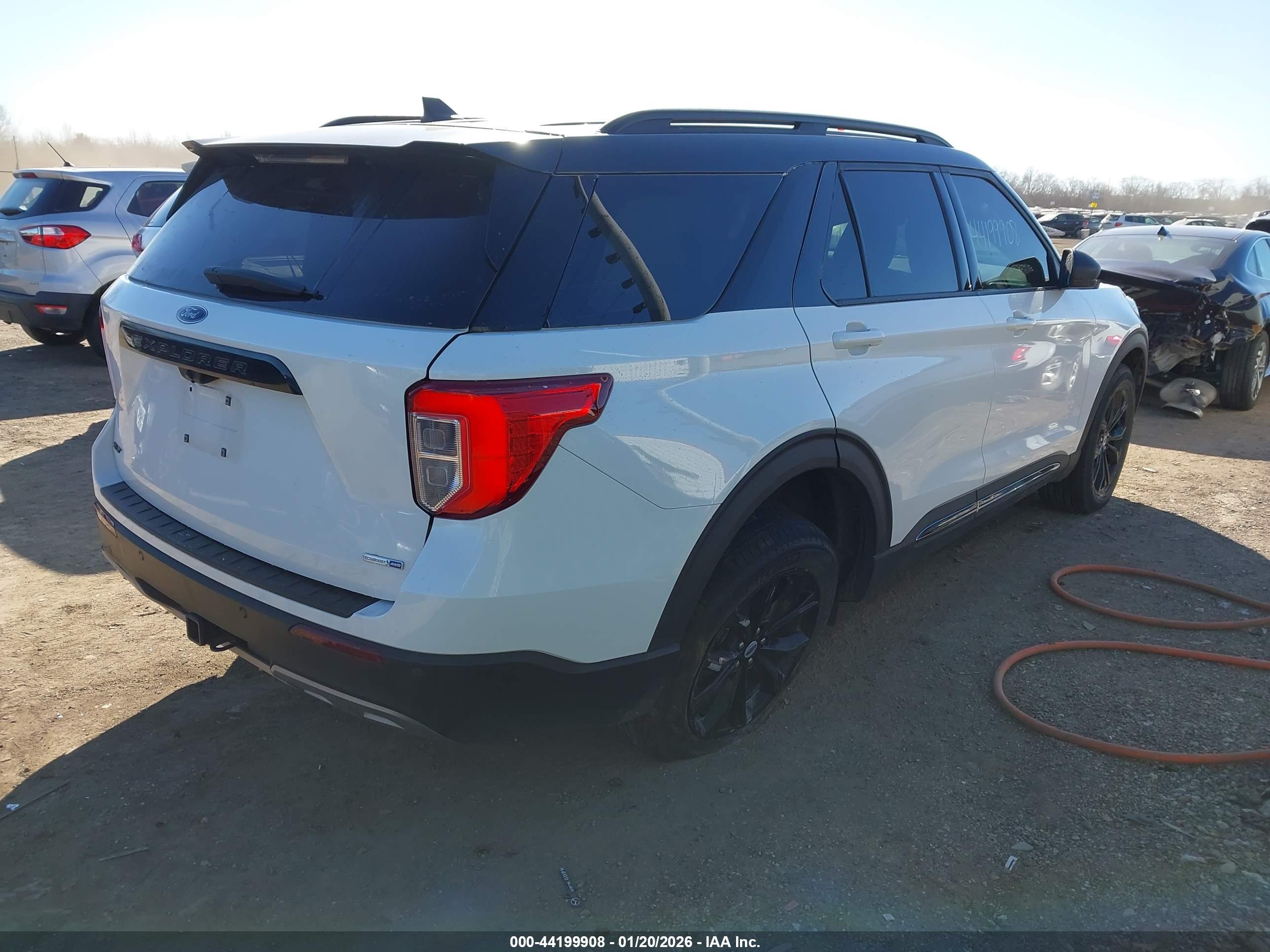 FORD EXPLORER image 4