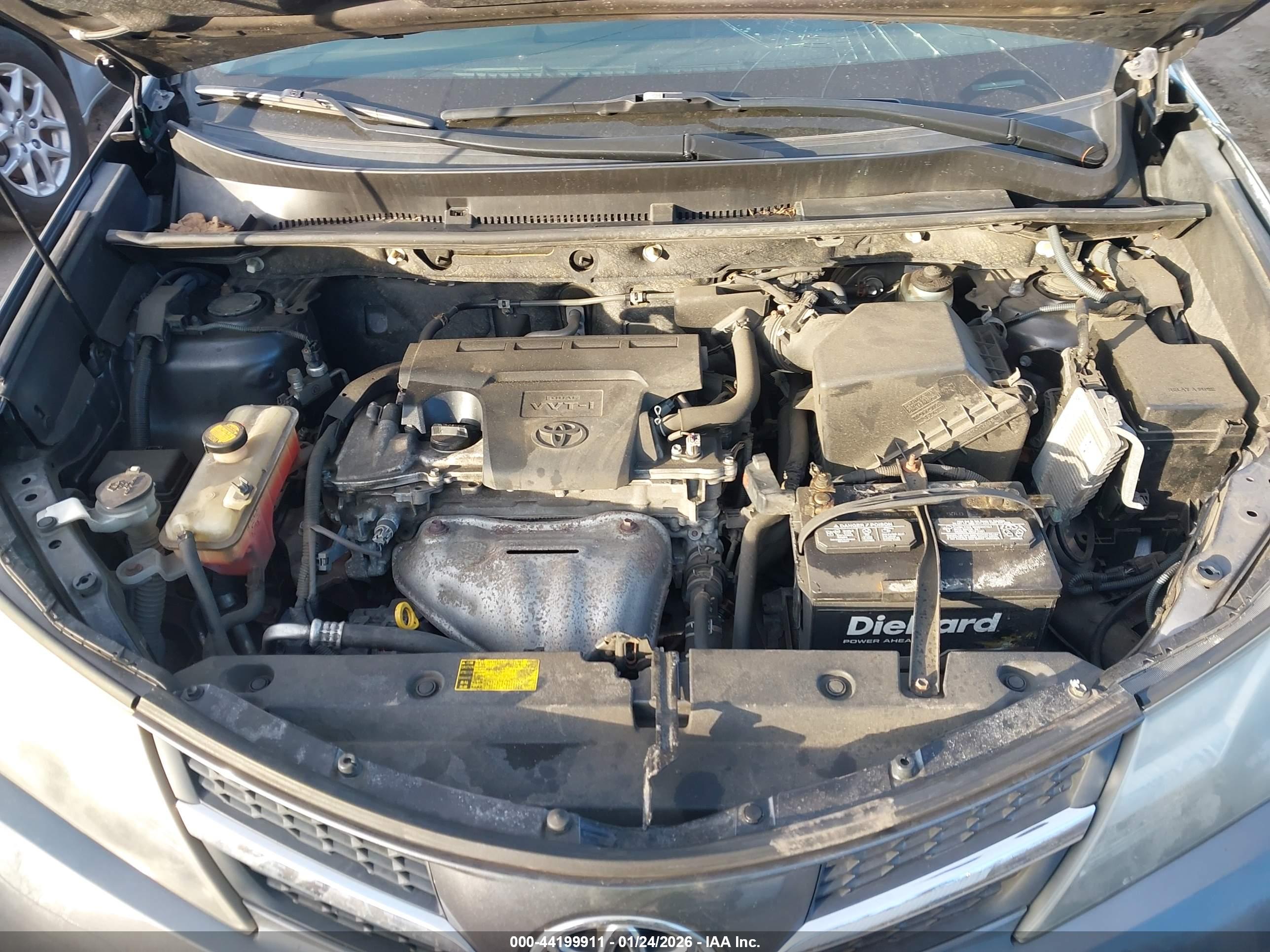 TOYOTA RAV4 image 10
