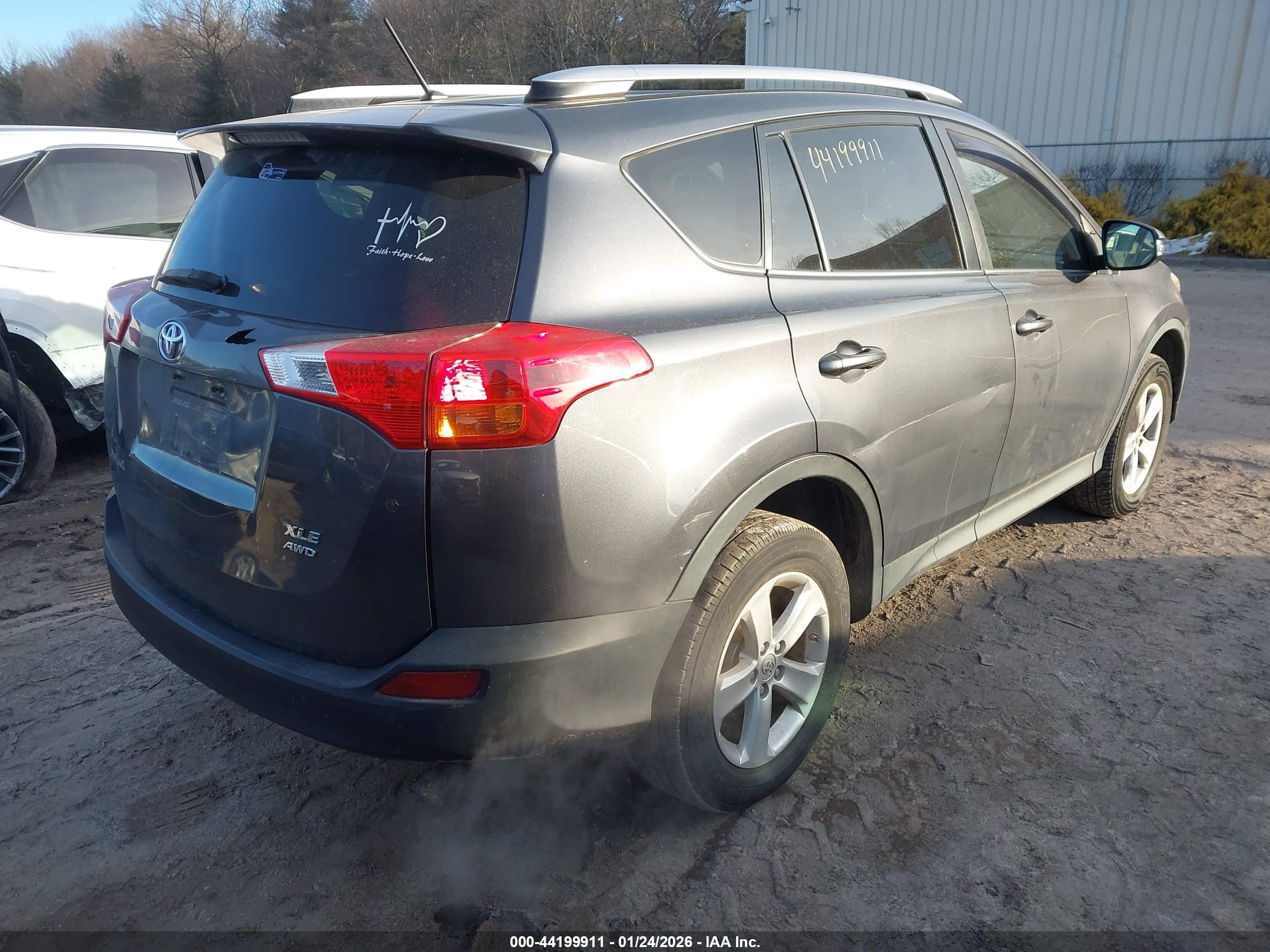 TOYOTA RAV4 image 4