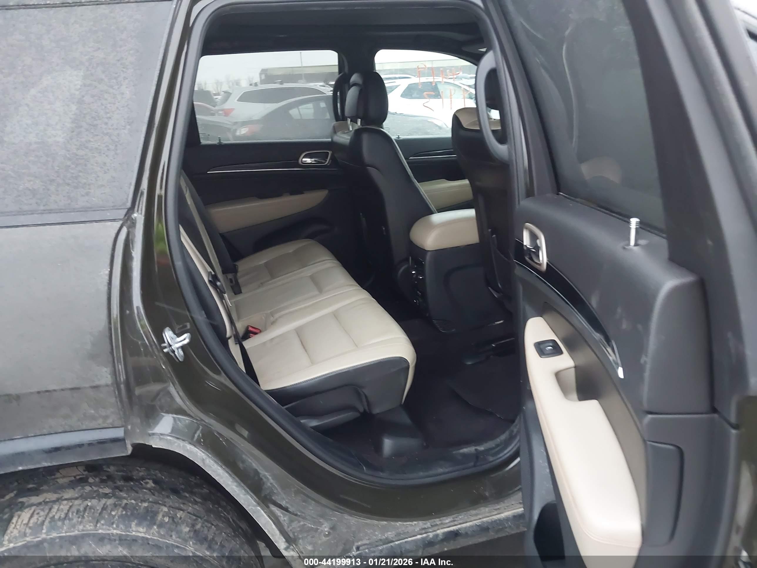 JEEP GRAND image 8