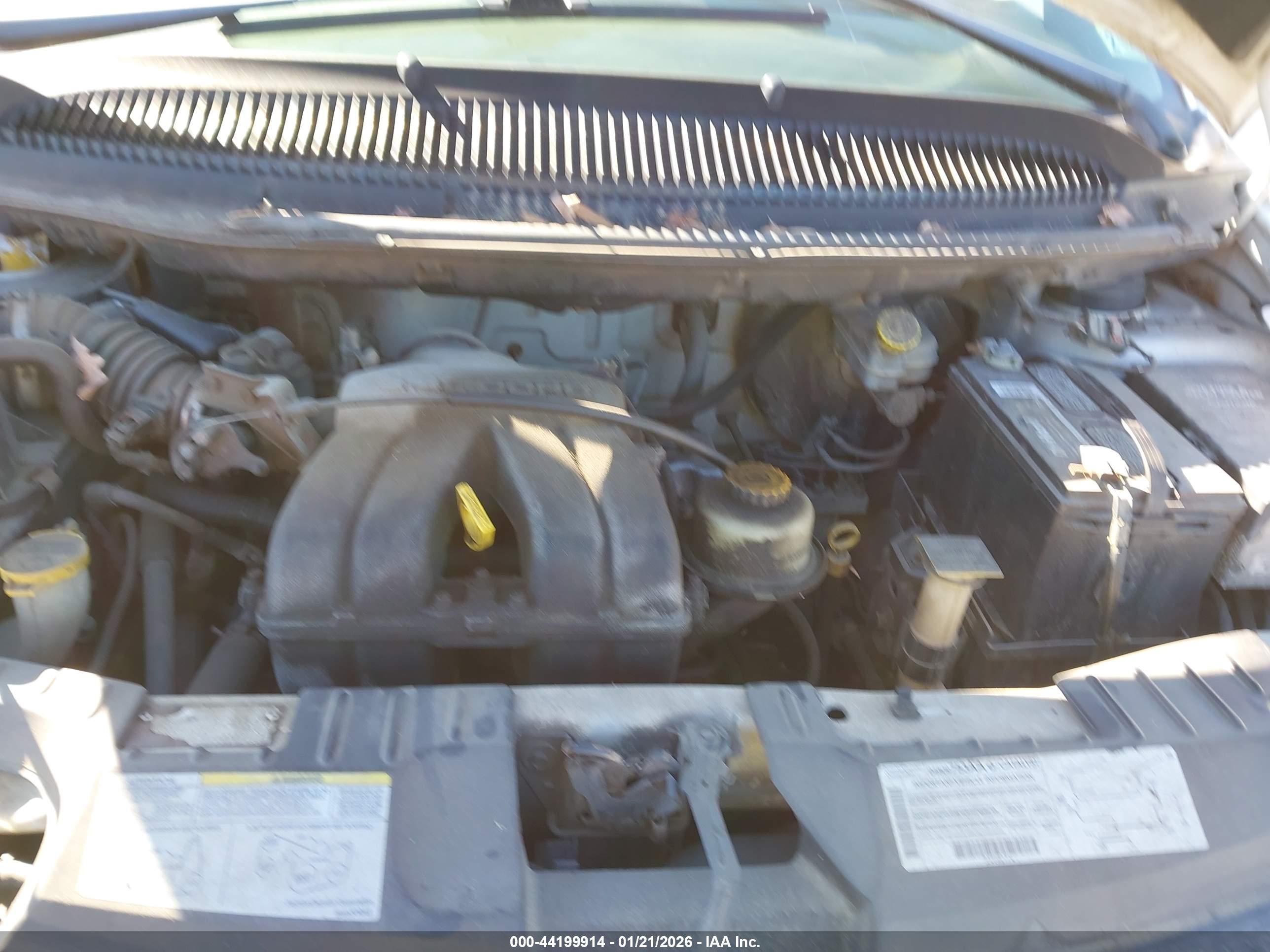 DODGE CARAVAN image 10
